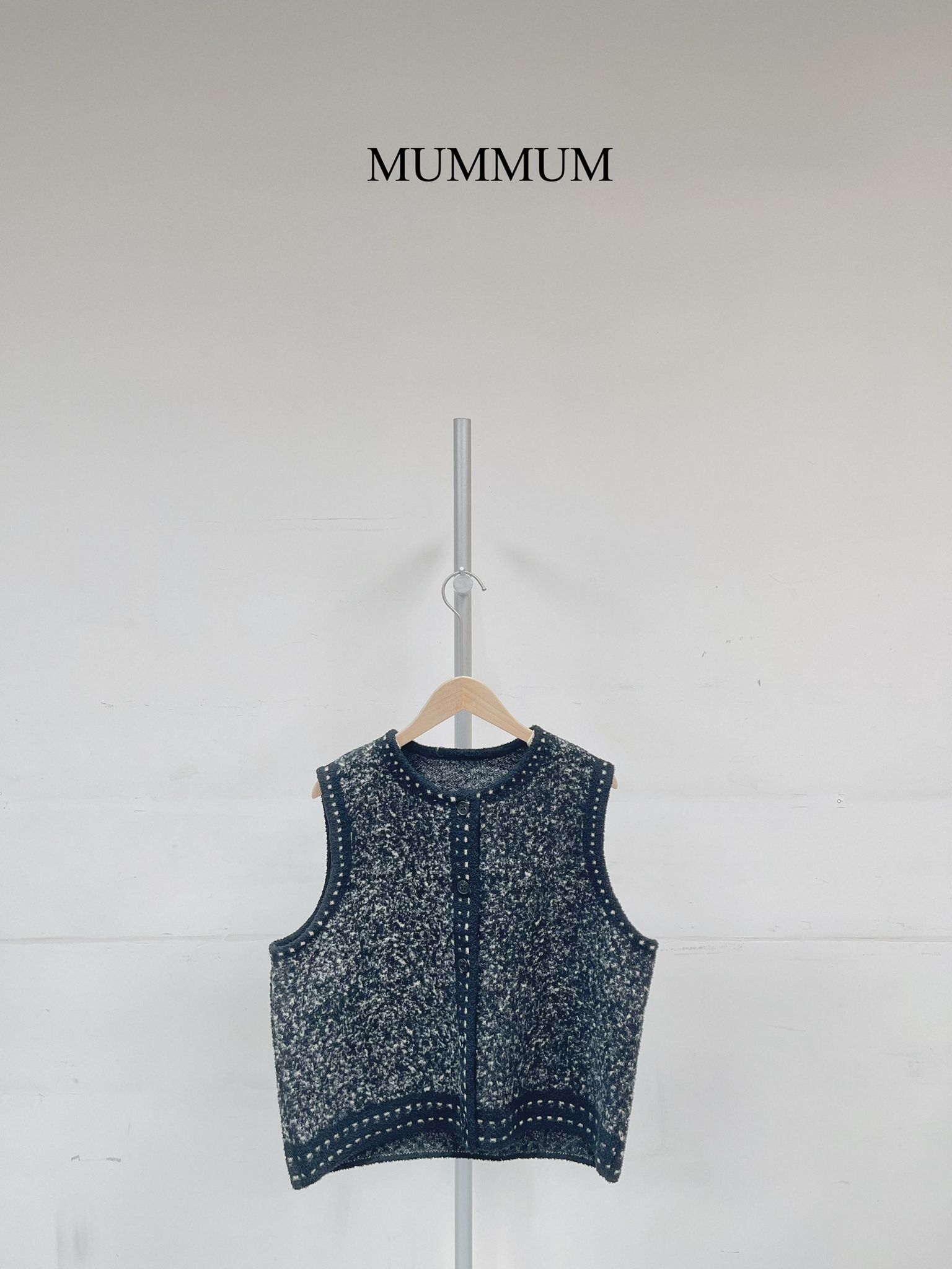 0212710a/黑白點點馬甲外套 42/42/20