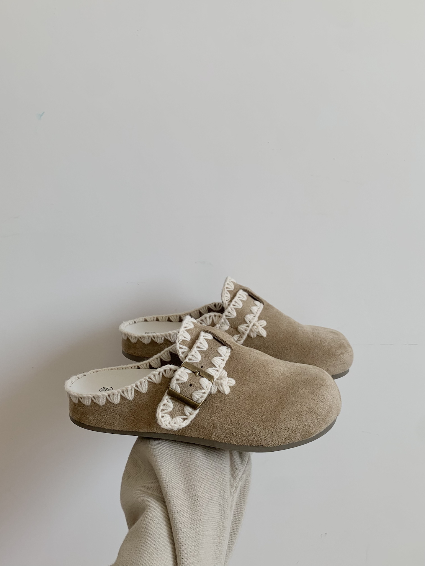 代購-可愛的你 日系 甜美 蕾絲 拖鞋 勃肯鞋 三色