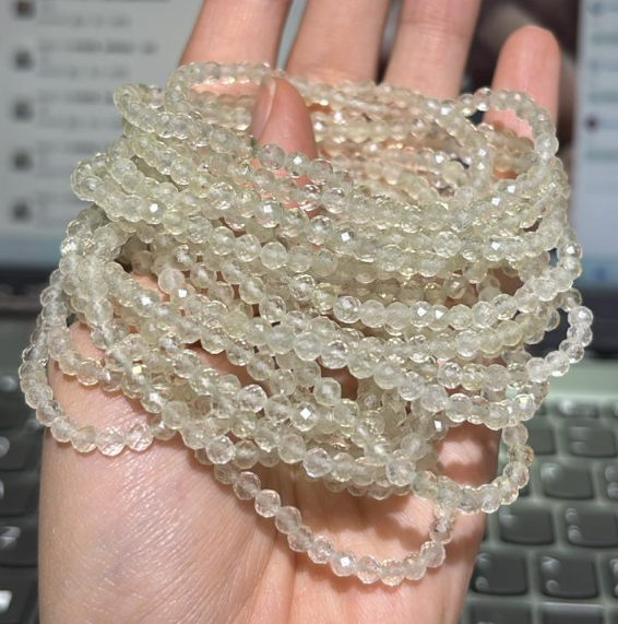 250927 - C12 4mm+黃金利比亞鑽切手串