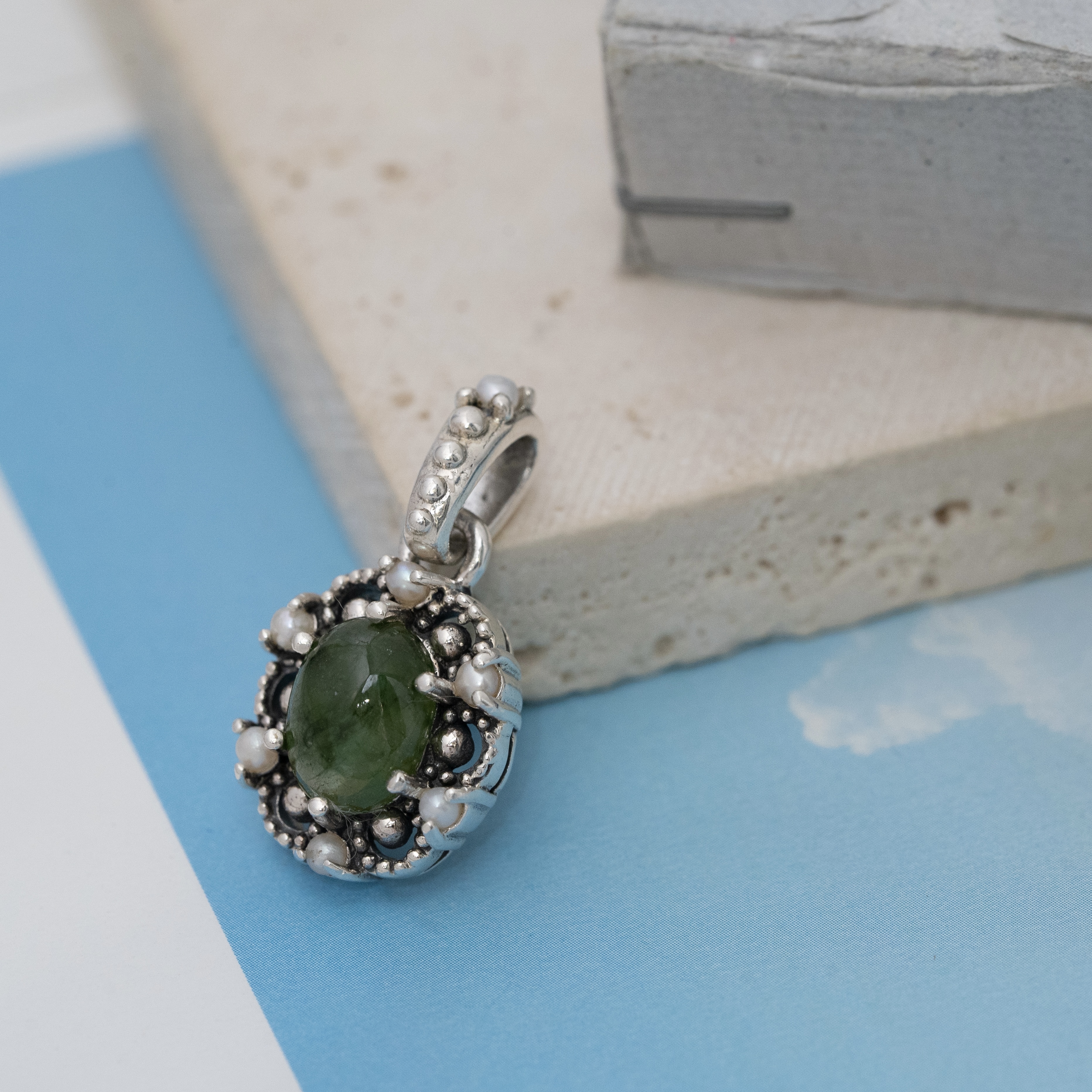 Svp129 (Green sapphire 綠藍寶)