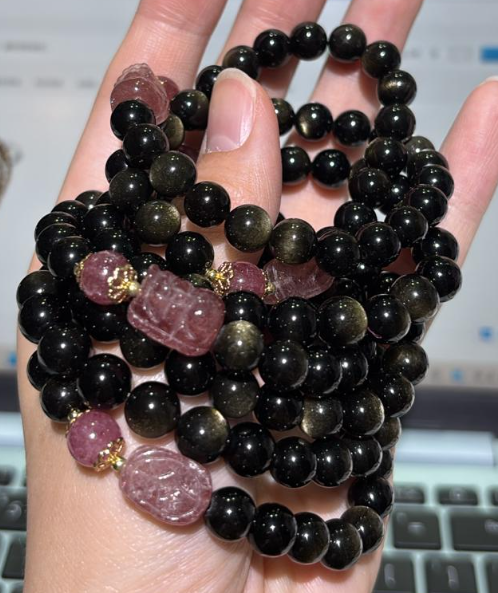 250927 - C42 8mm+金曜石草莓晶貔貅設計款手串