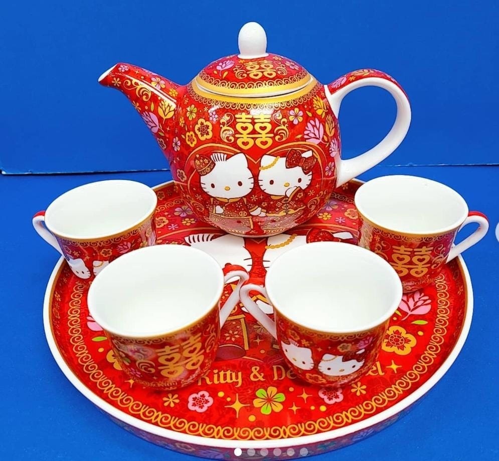 Hello Kitty結婚陶瓷杯及茶壺連托盤