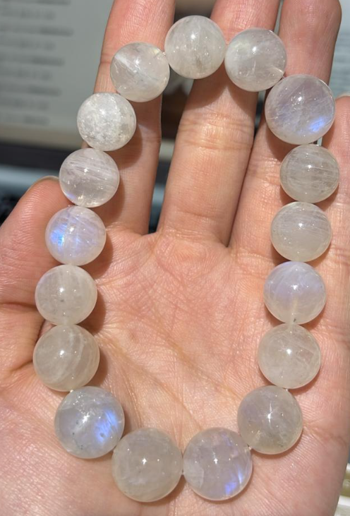 250927 - C52 13-14mm+印度馬島彩月光手串