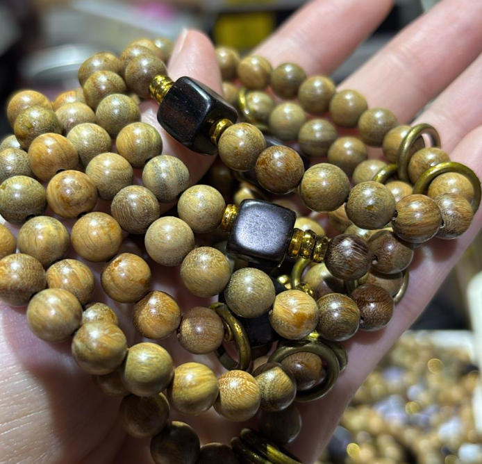 250927 - C57 8mm+綠檀木雙跑環黑檀木方塊設計款手串