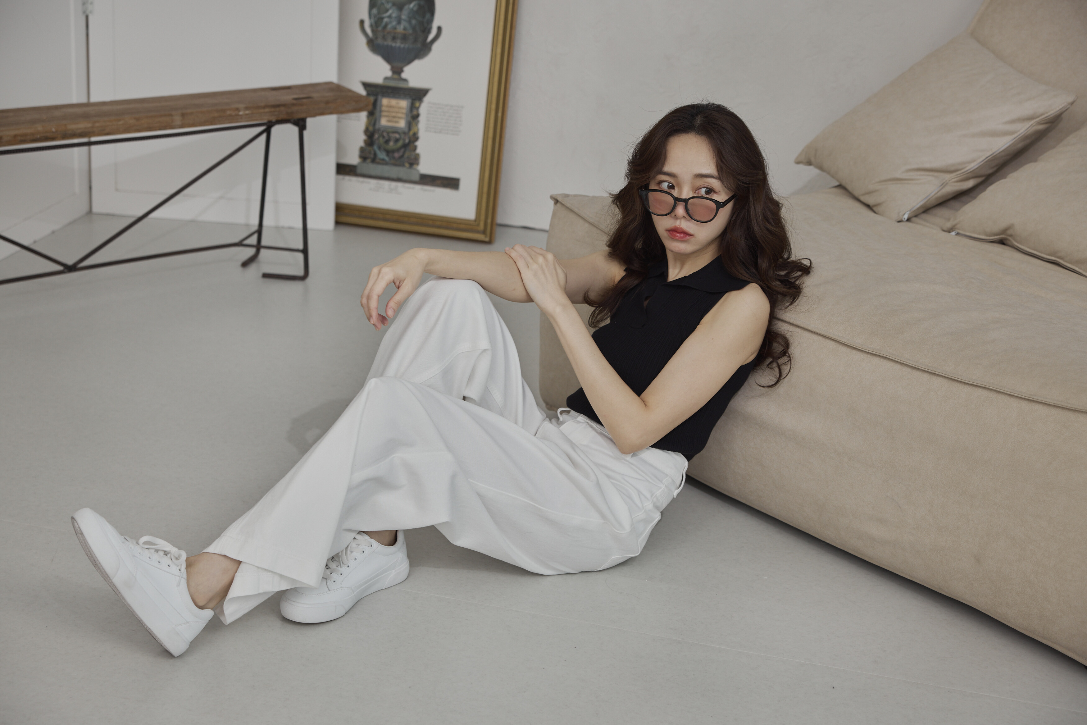 俐落V領黑針織背心