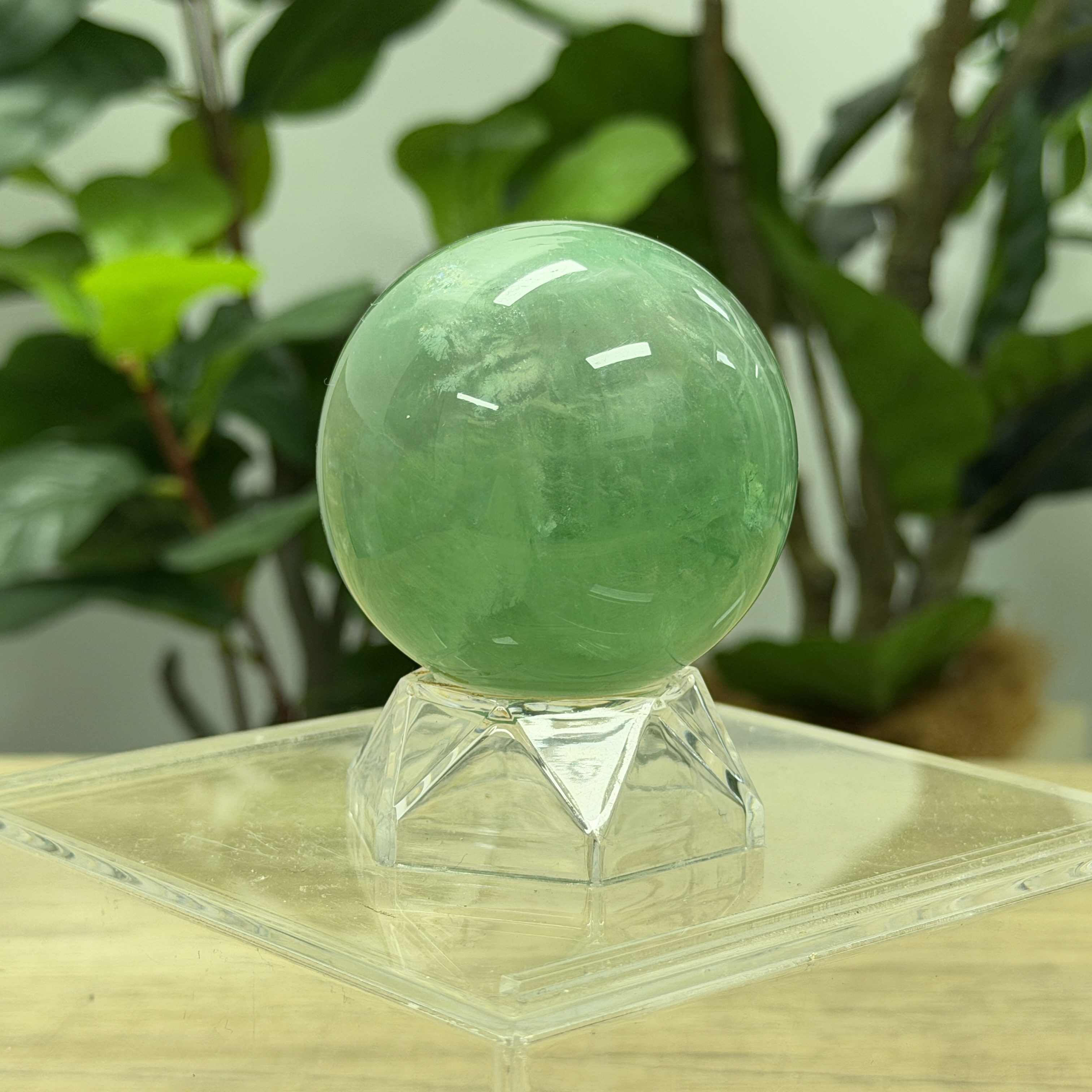 綠螢石球 6.3cm FF1282