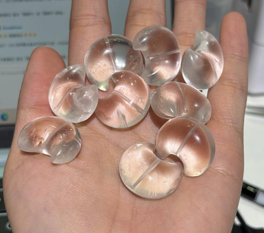 250927 - C86 磨砂肥月亮巨型隔珠1粒