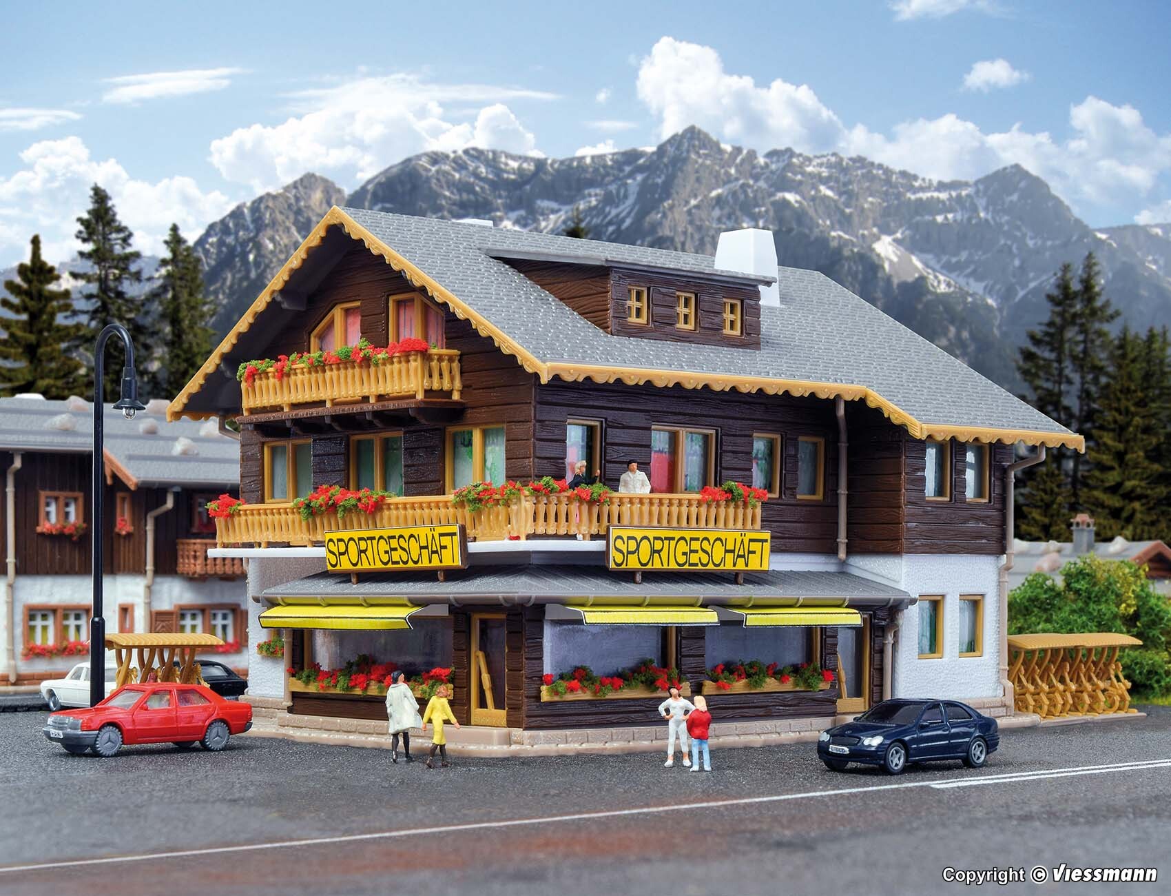 Vollmer 47763 N規 體育用品店，配有內裝和 LED 照明、功能套件