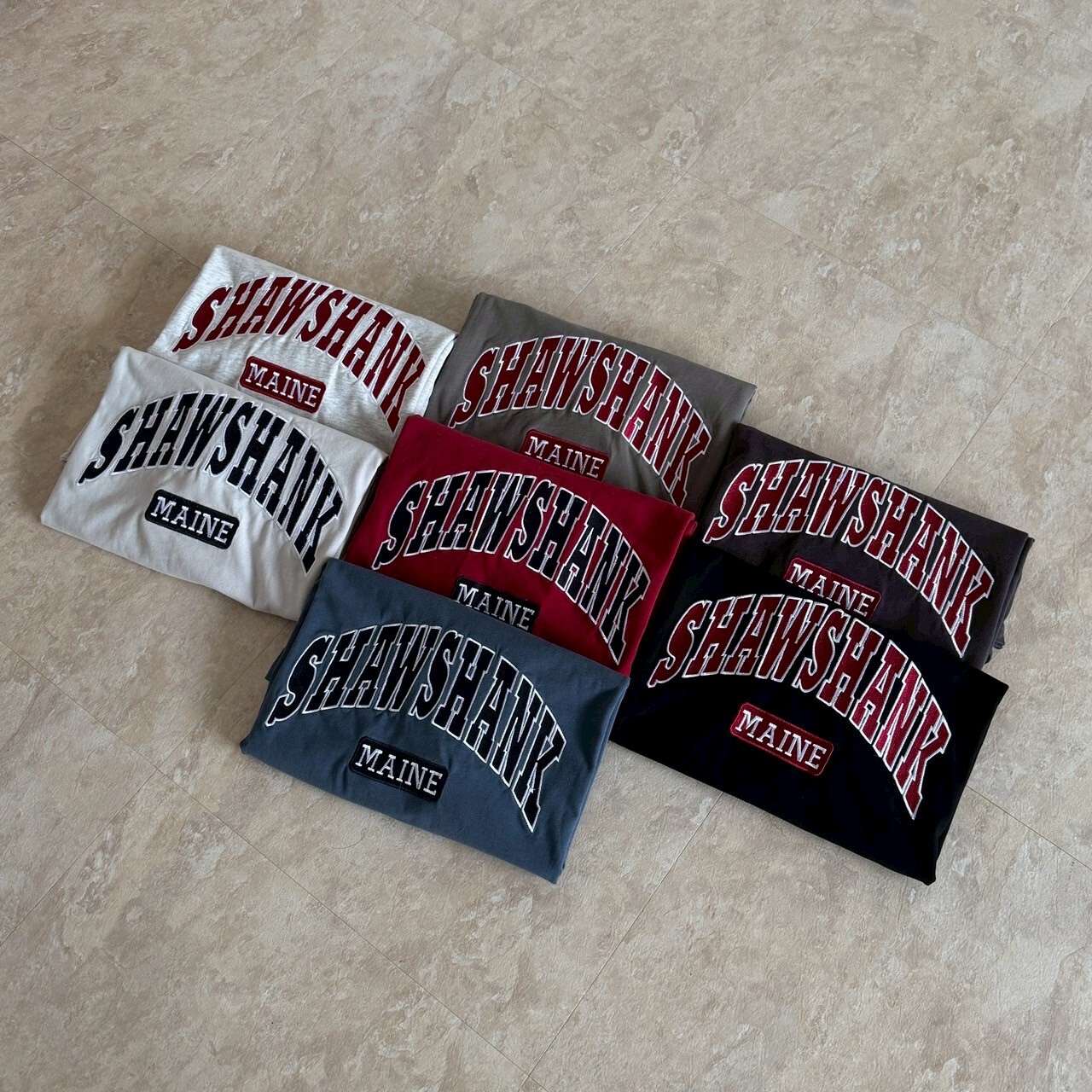 𝐒𝐇𝐀𝐖𝐒𝐇𝐀𝐍𝐊 撞色刺繡磨毛大tee