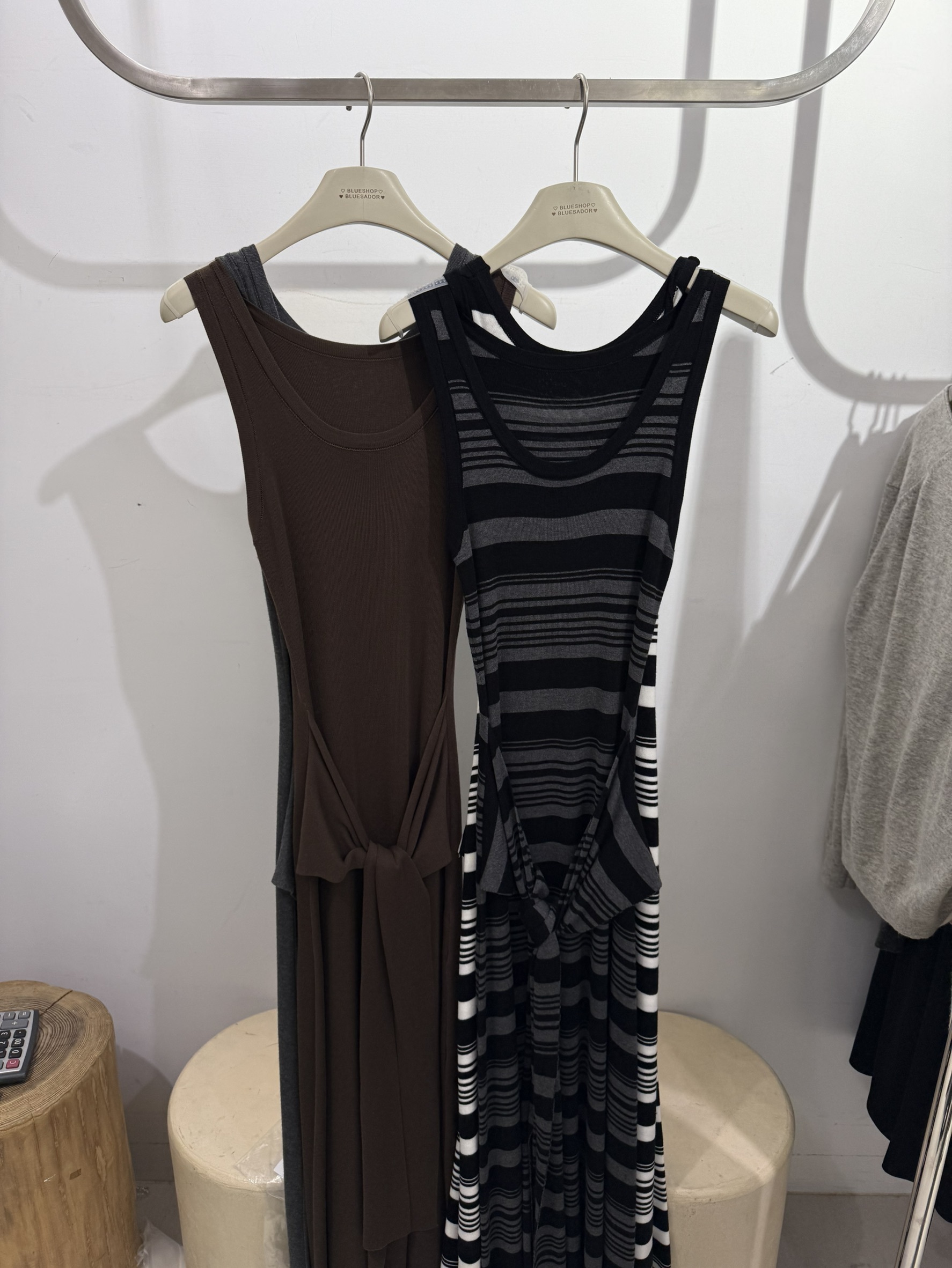 9139 腰綁帶背心長洋