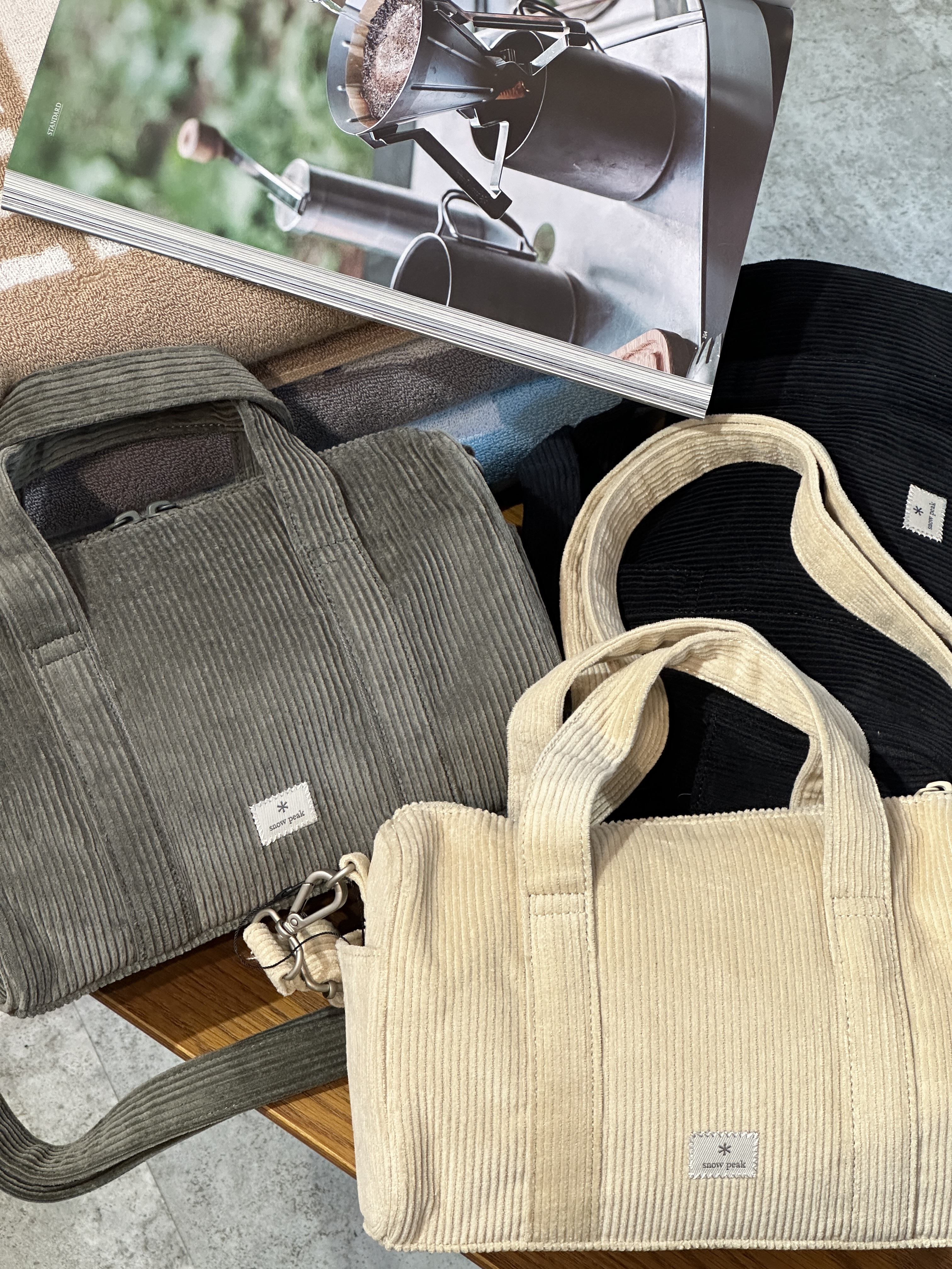 【現貨】snow peak Corduroy Bowling Bag 燈芯絨 波士頓包 側背包 S25FWFCB68