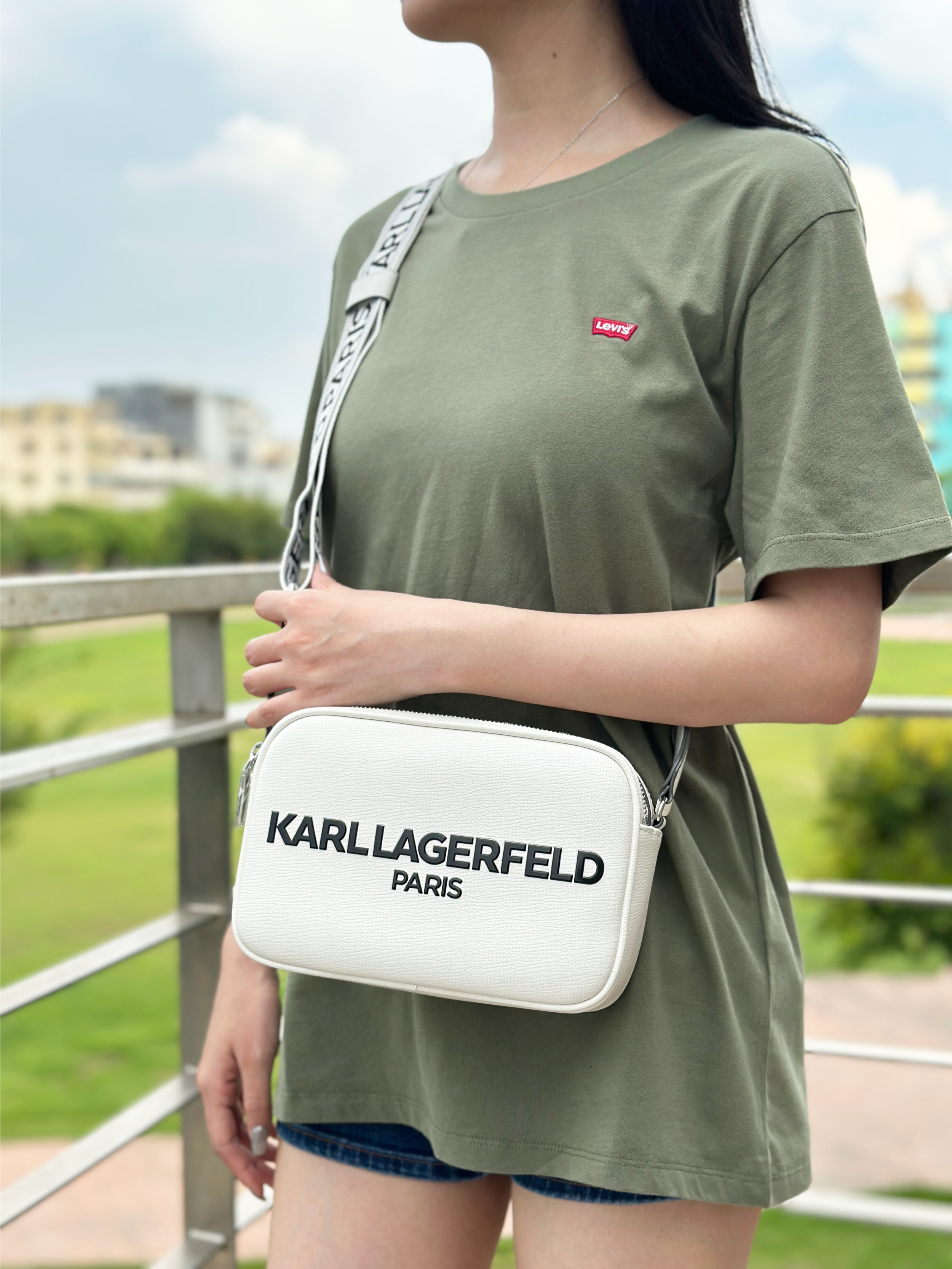 Karl Lagerfeld 經典大字母 雙層拉鍊 相機包 斜背包