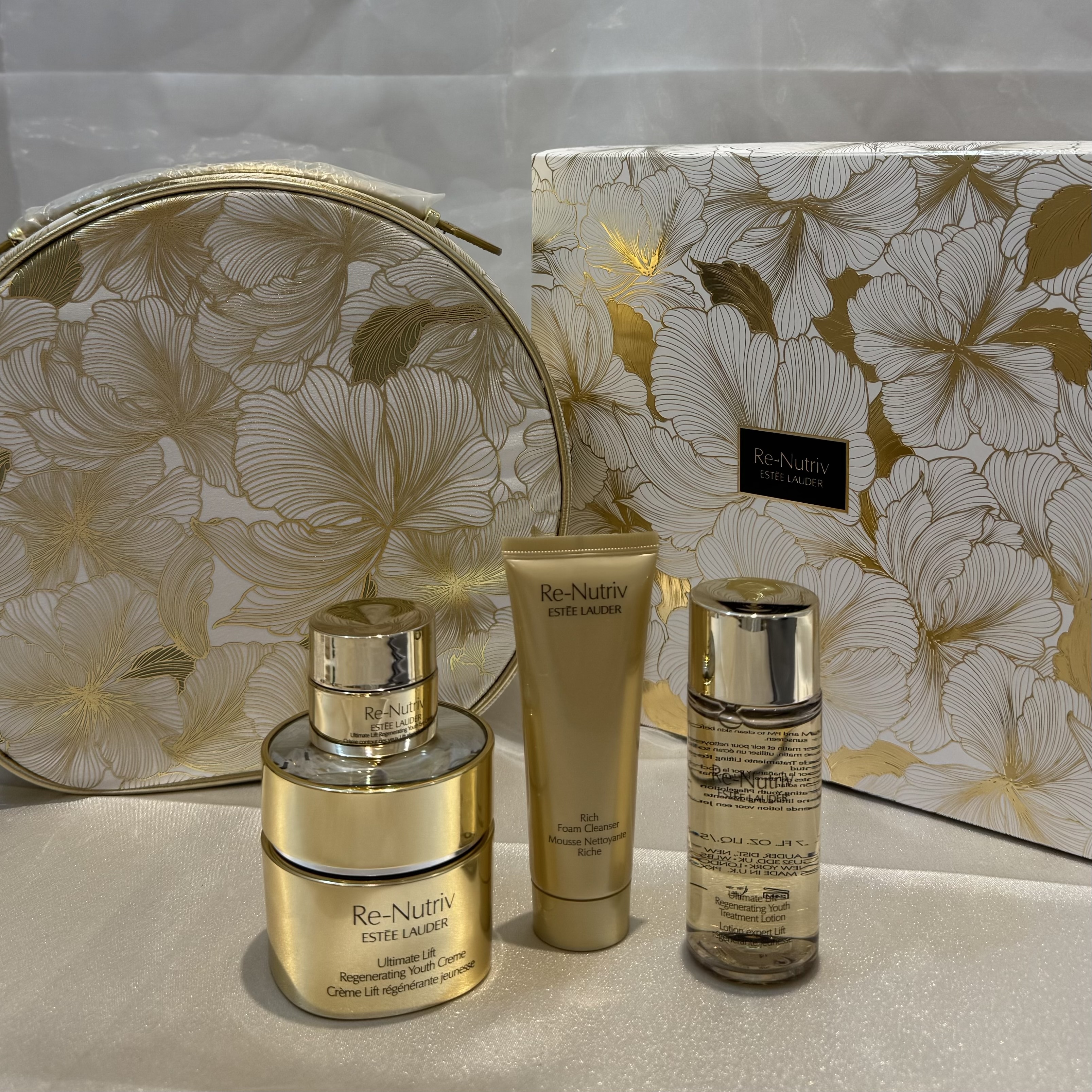 EsteeLauder Re-Nutriv 極緻花漾滋養潤膚套裝