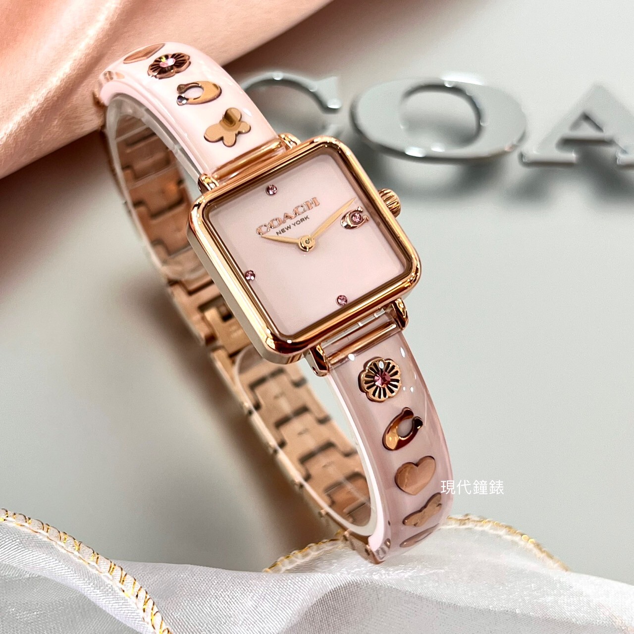 【COACH】珍妮佛羅培茲廣告款 方形手鐲女錶CO14504309 22mm 現代鐘錶