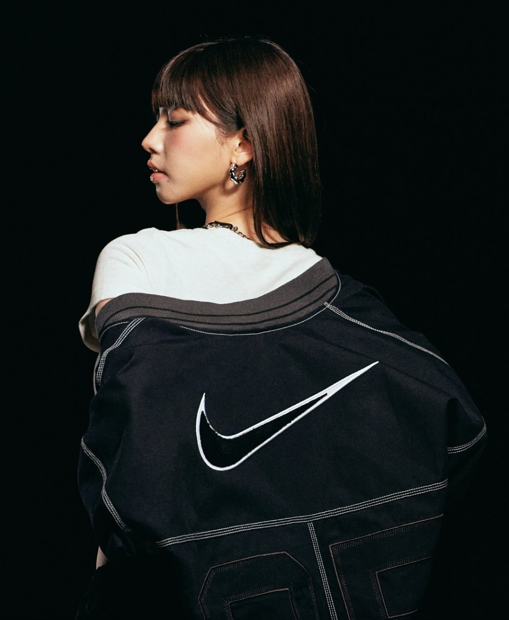 <現貨> Karina同款 Nike Sportswear 反車線 全黑 黑色  外套 IB2037010/