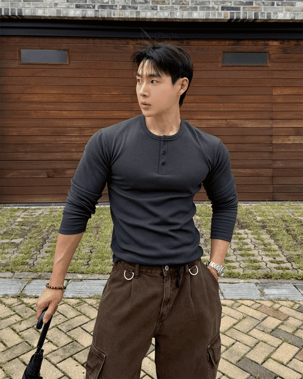 Delta 肌肉亨利領長袖上衣