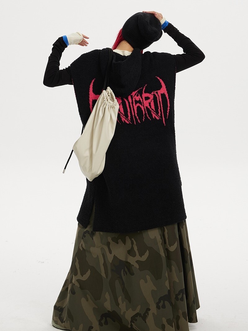 TAROTAROT  OVERSIZE 背後刺繡 無袖超長版 毛衣針織衫