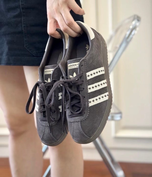 【Luxury】Adidas Bermuda愛迪達 楓葉 秋冬必買 可可色男女款國外限定 奶油色 三條槓 咖