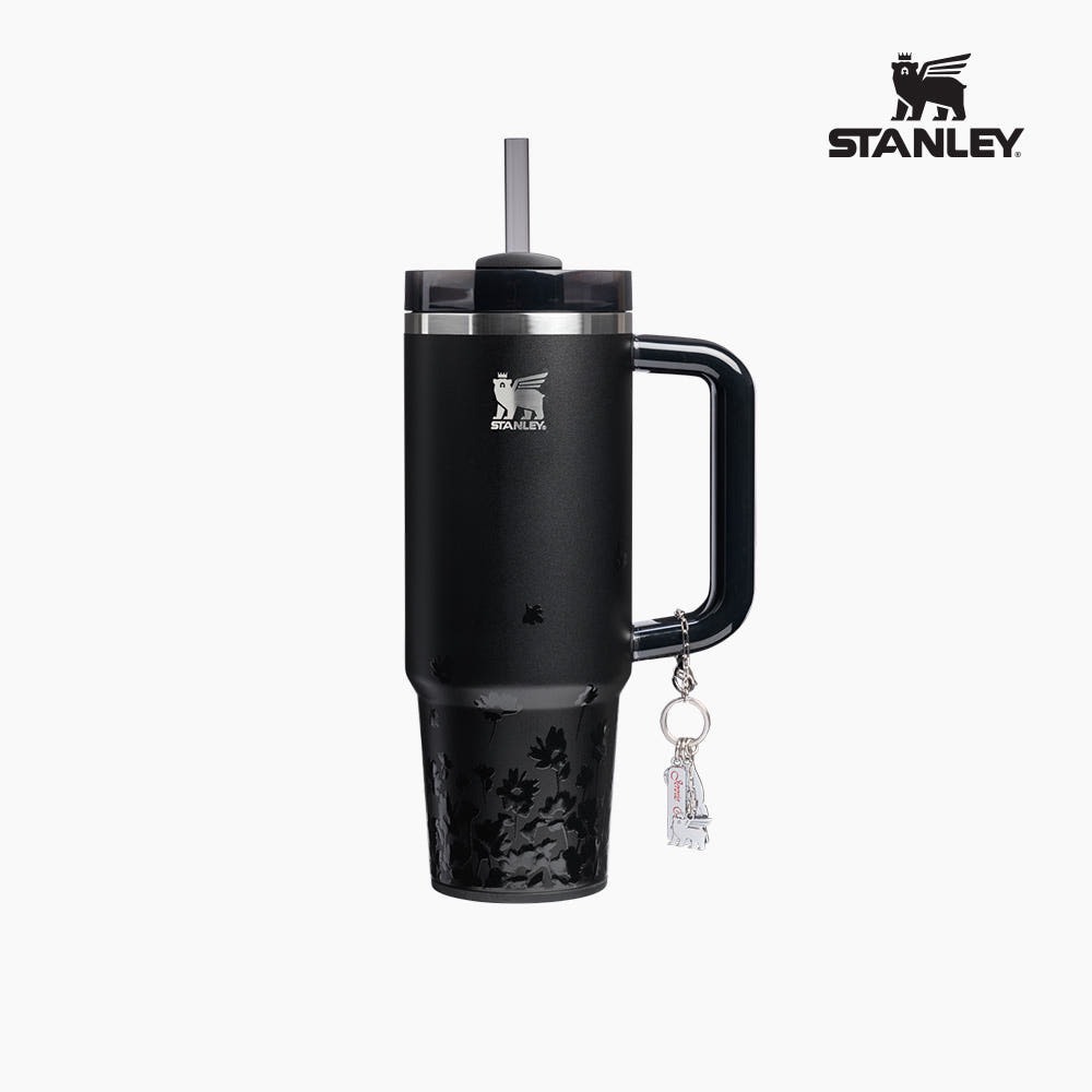 Jennie x Stanley 聯名水壺