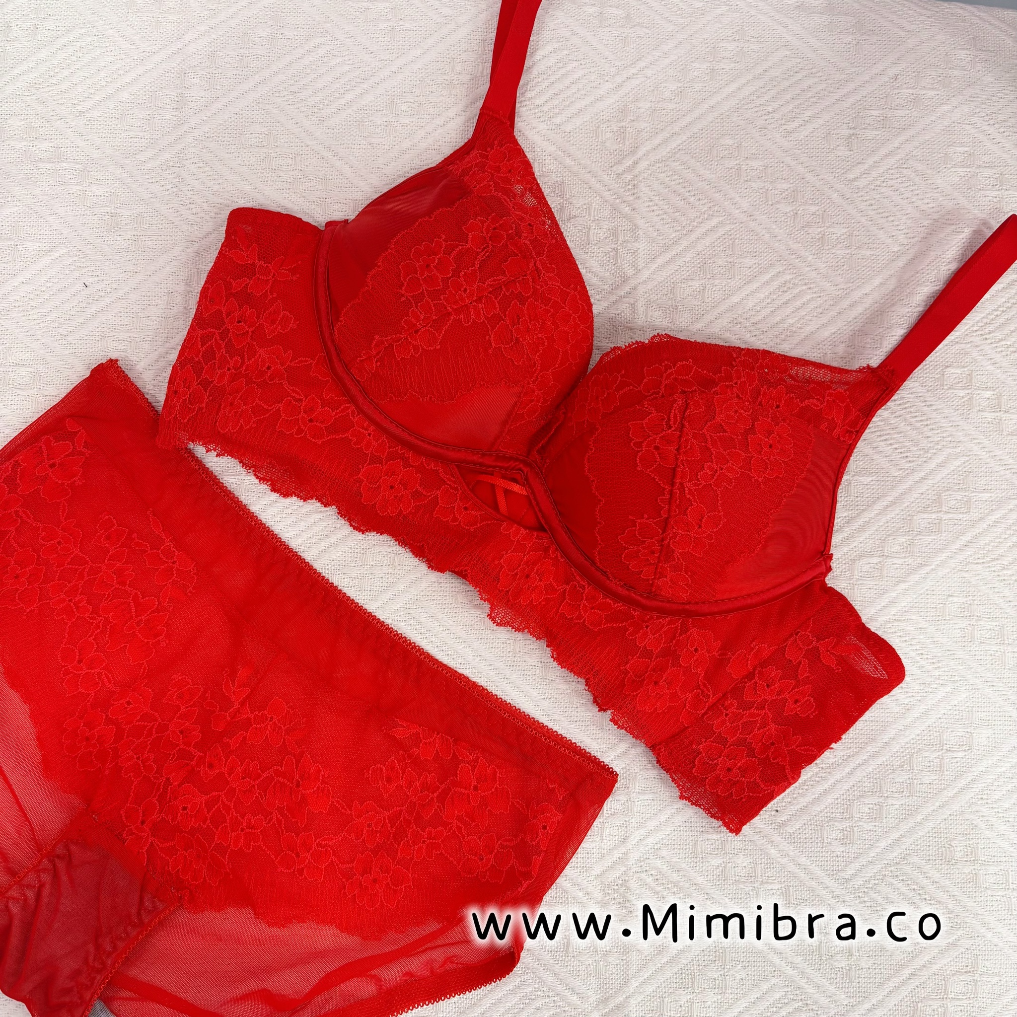 👙粉嫩女孩性感內衣