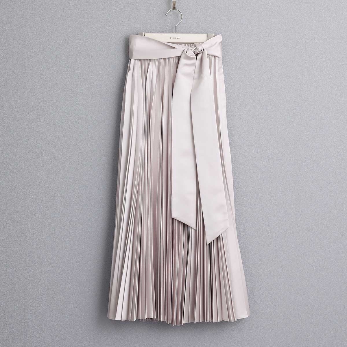 緞面設計款百褶裙（米白）