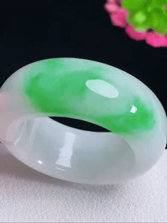 910520 翡翠冰飄綠扳指 (內徑 22mm)