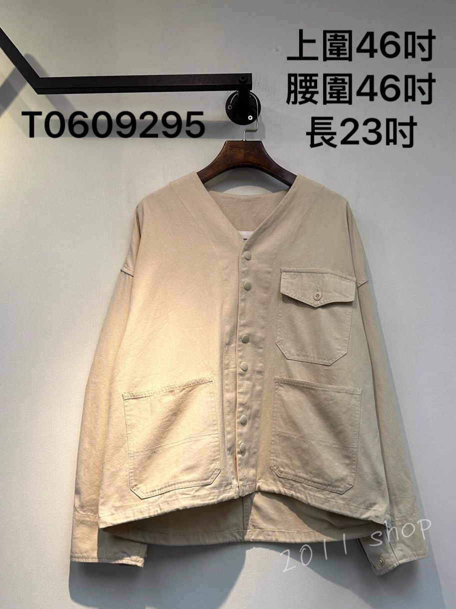 *不設優惠* 出口日本V領啪鈕外套  上圍46吋 腰圍46吋 長23吋  T0609295