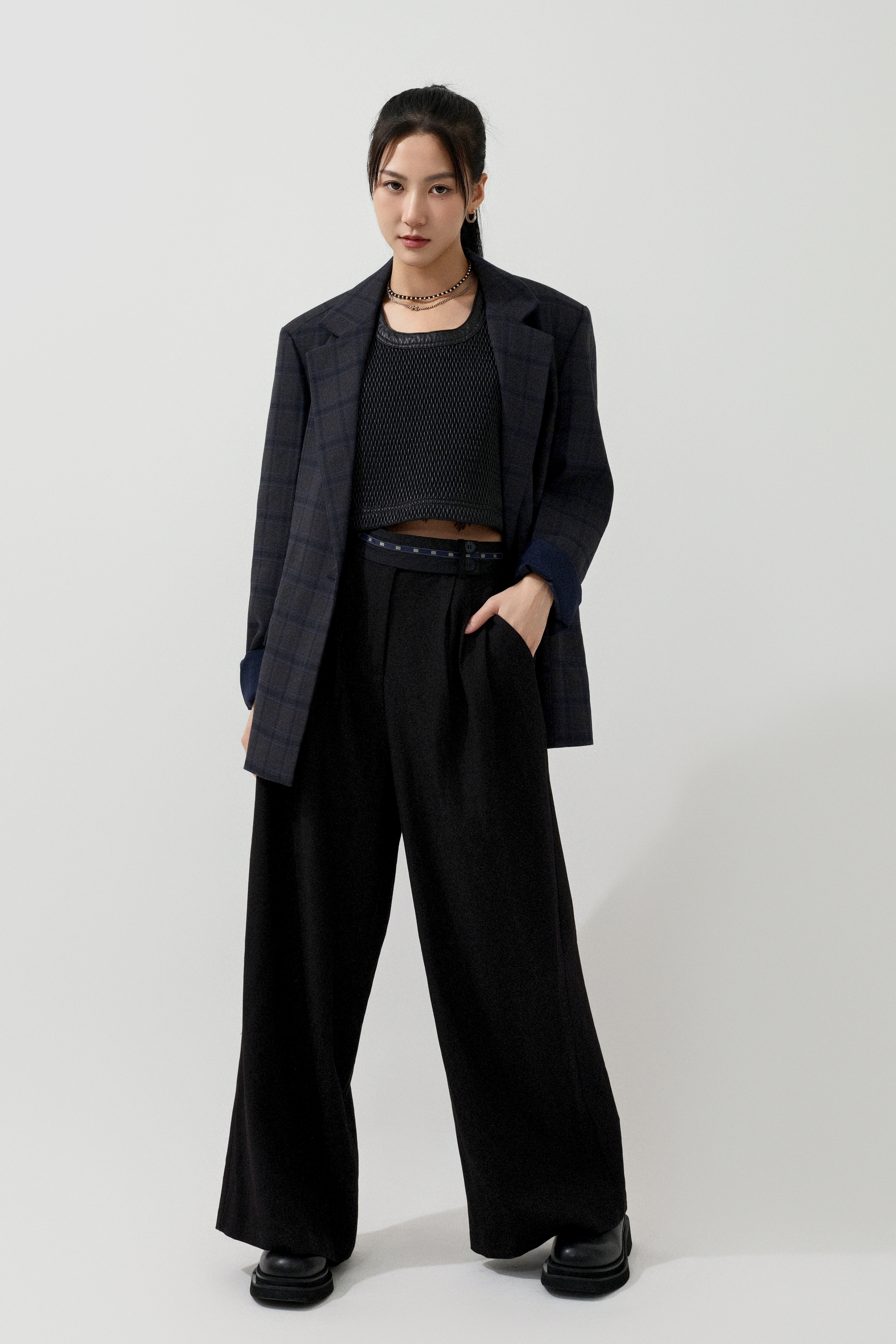 FW25_0057（西裝外套＋真皮背心＋長褲）