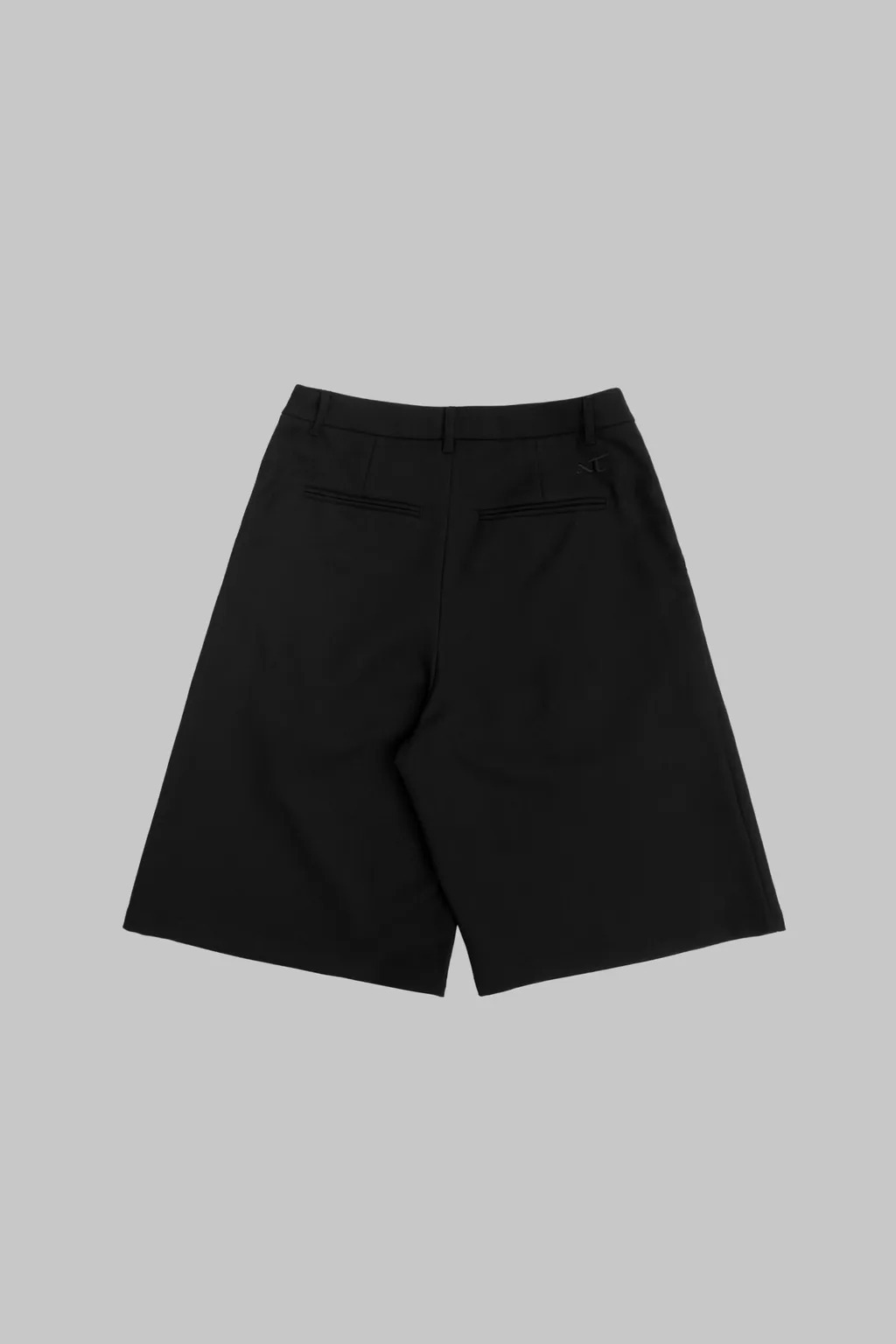 ANONYMOUS S25-P07 Pleated Shorts
