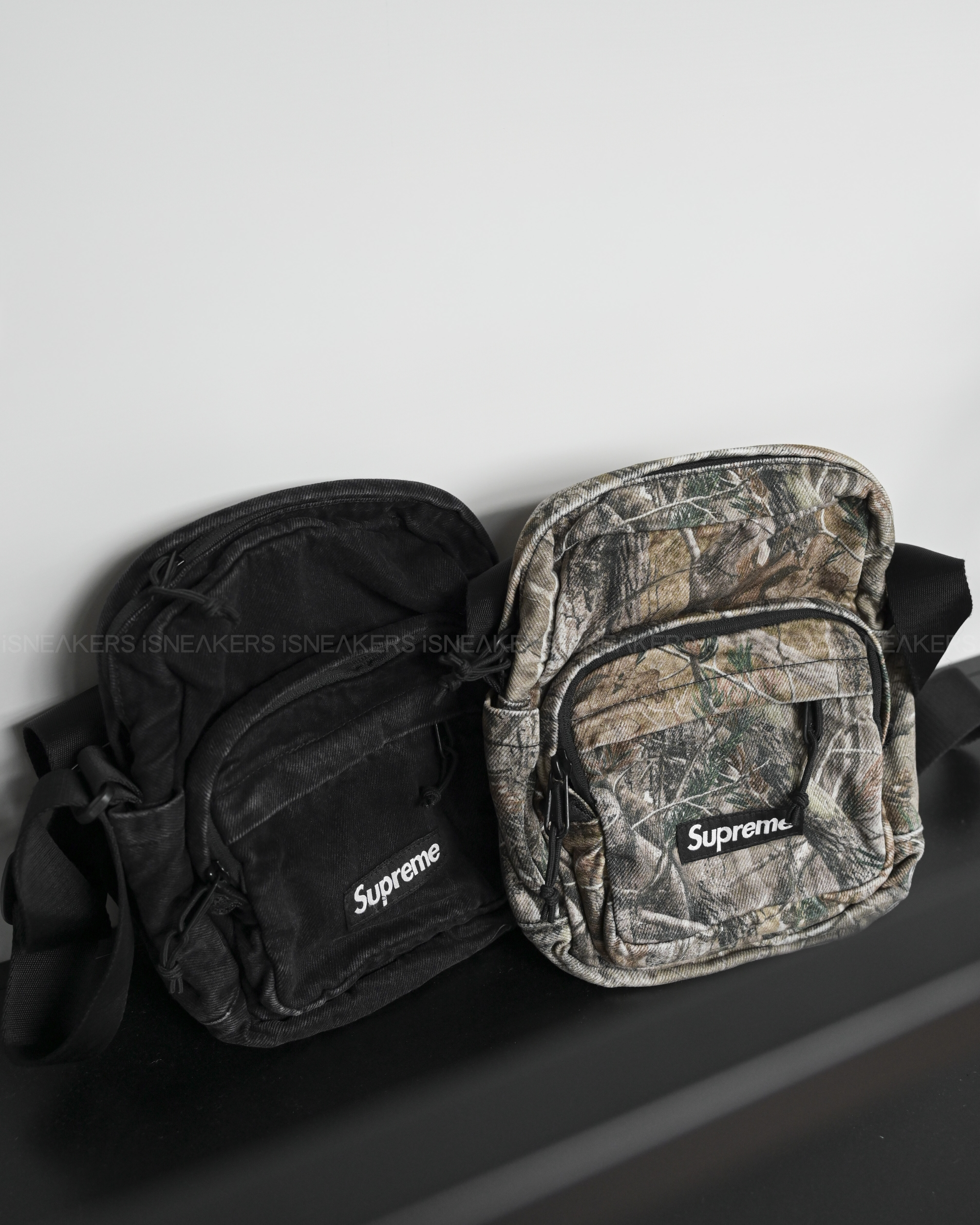 iSNEAKERS｜Supreme 25FW Denim Shoulder Bag Cordura 4.5L 反光側背小包