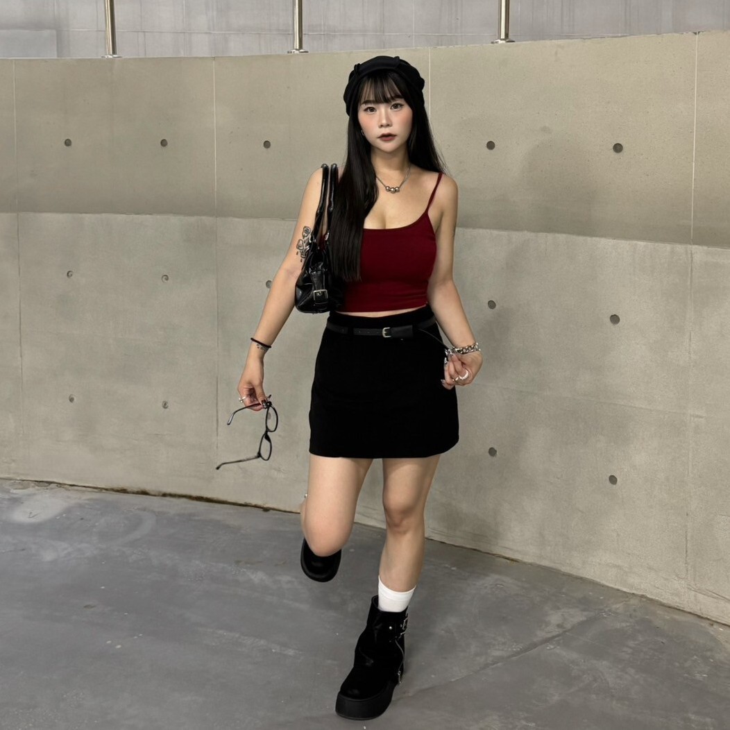 都會漫行 附皮帶A字短裙