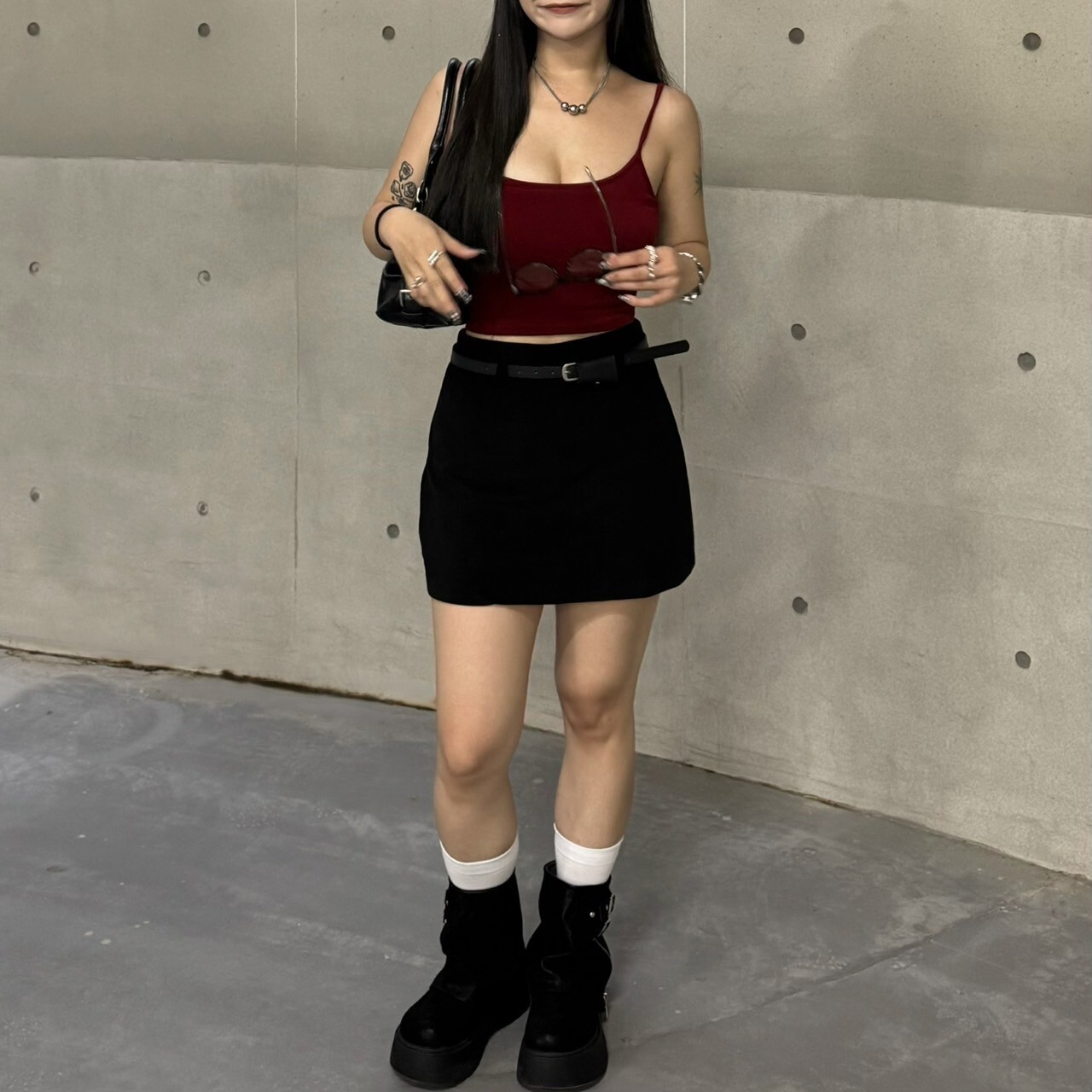 都會漫行 附皮帶A字短裙