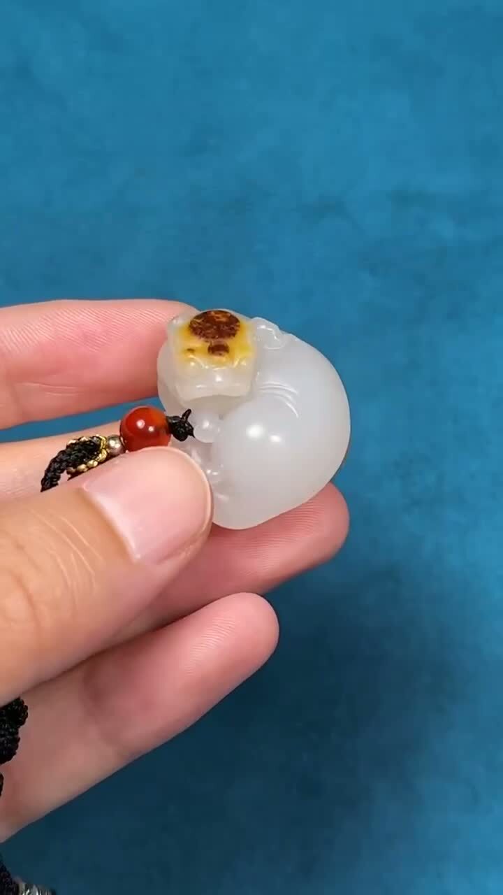 910228 和田玉籽料秋梨皮貔貅