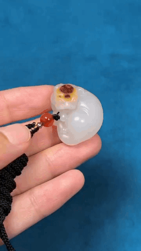 910228 和田玉籽料秋梨皮貔貅