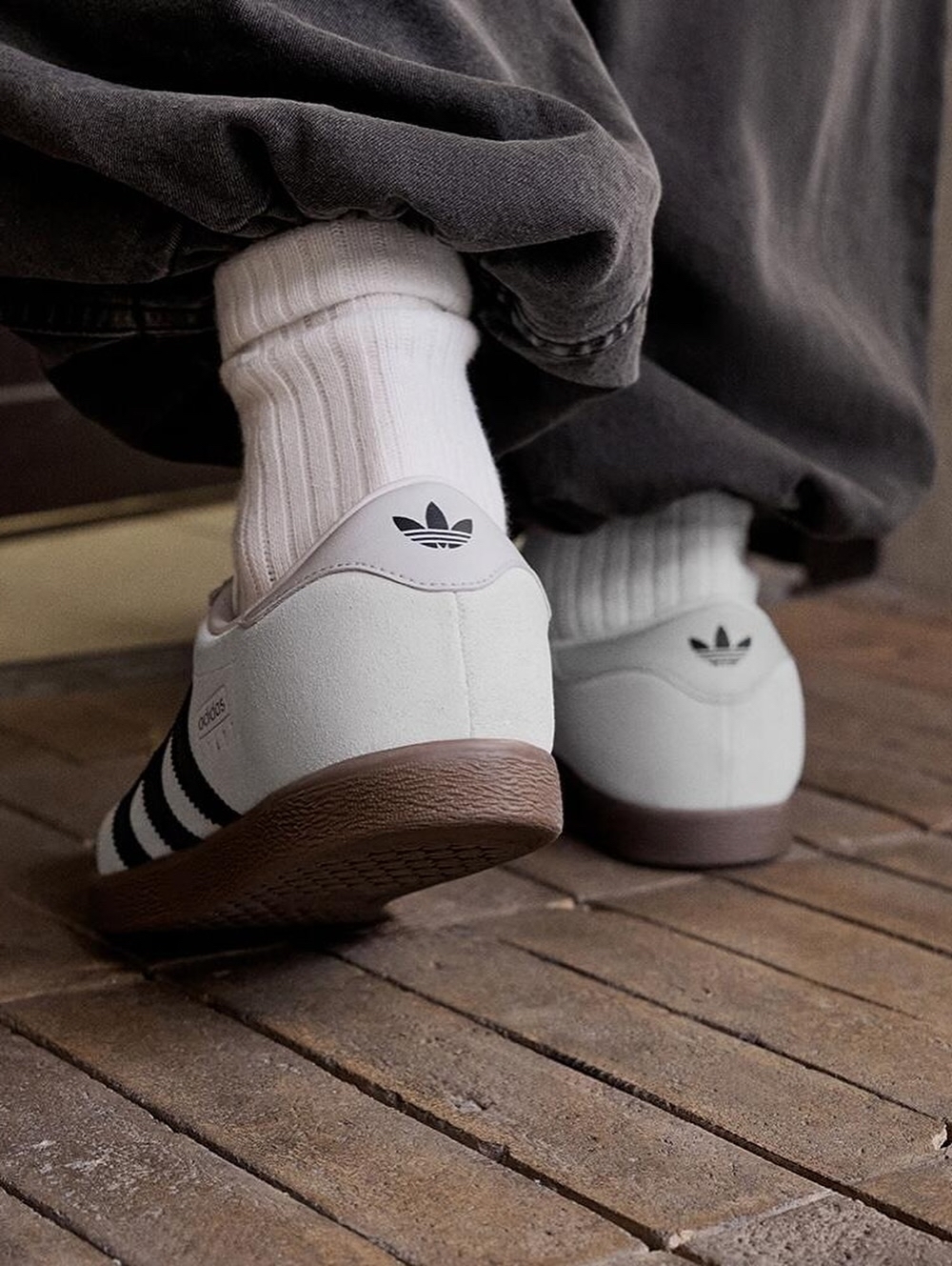 代購-adidas originals Stadt 男女同款 紅標灰色  JR6342