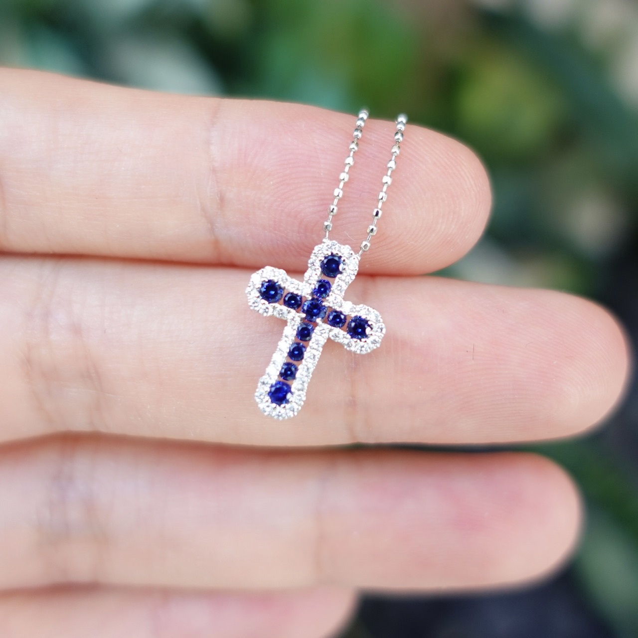 18K金藍寶石鑽石吊墜-十字架