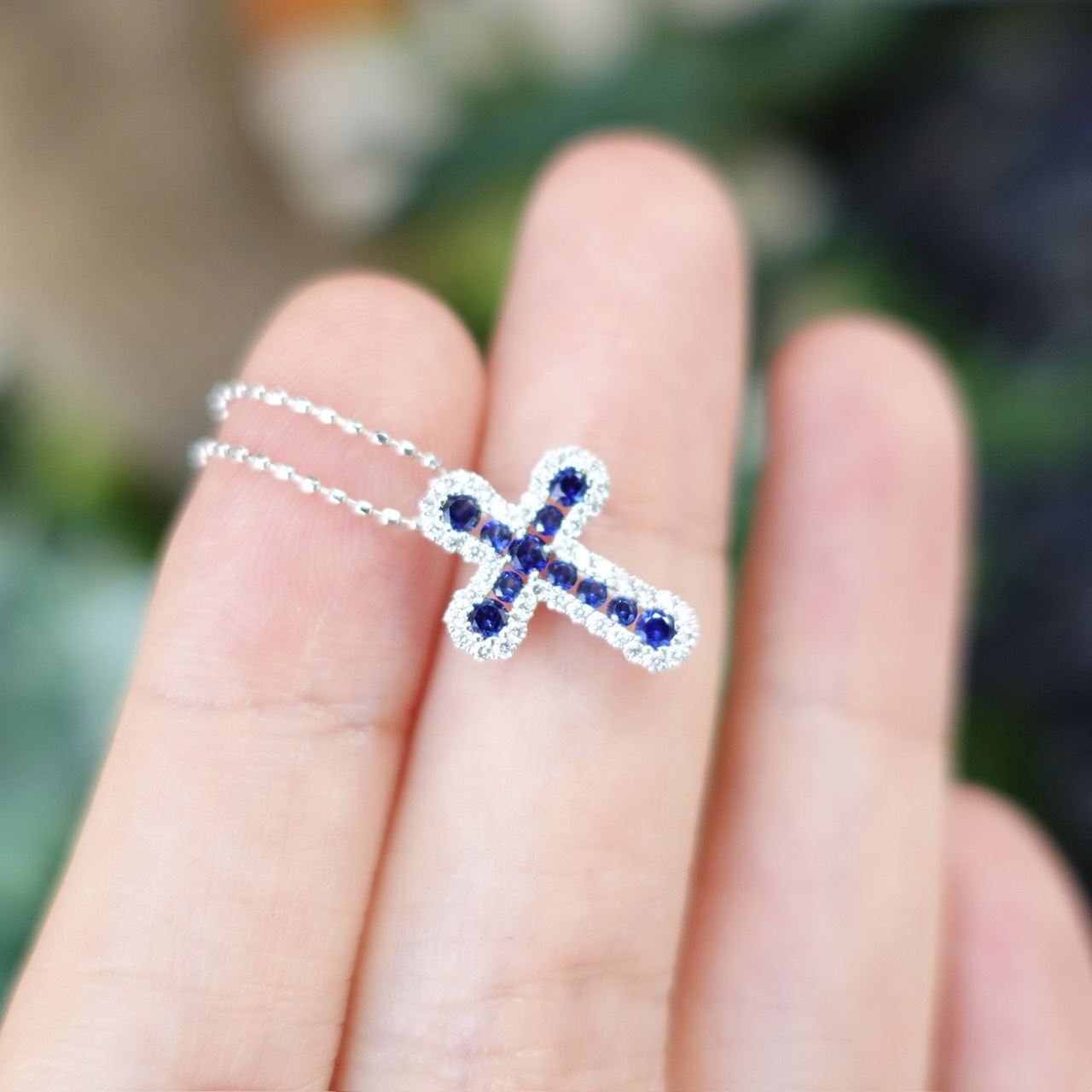 18K金藍寶石鑽石吊墜-十字架