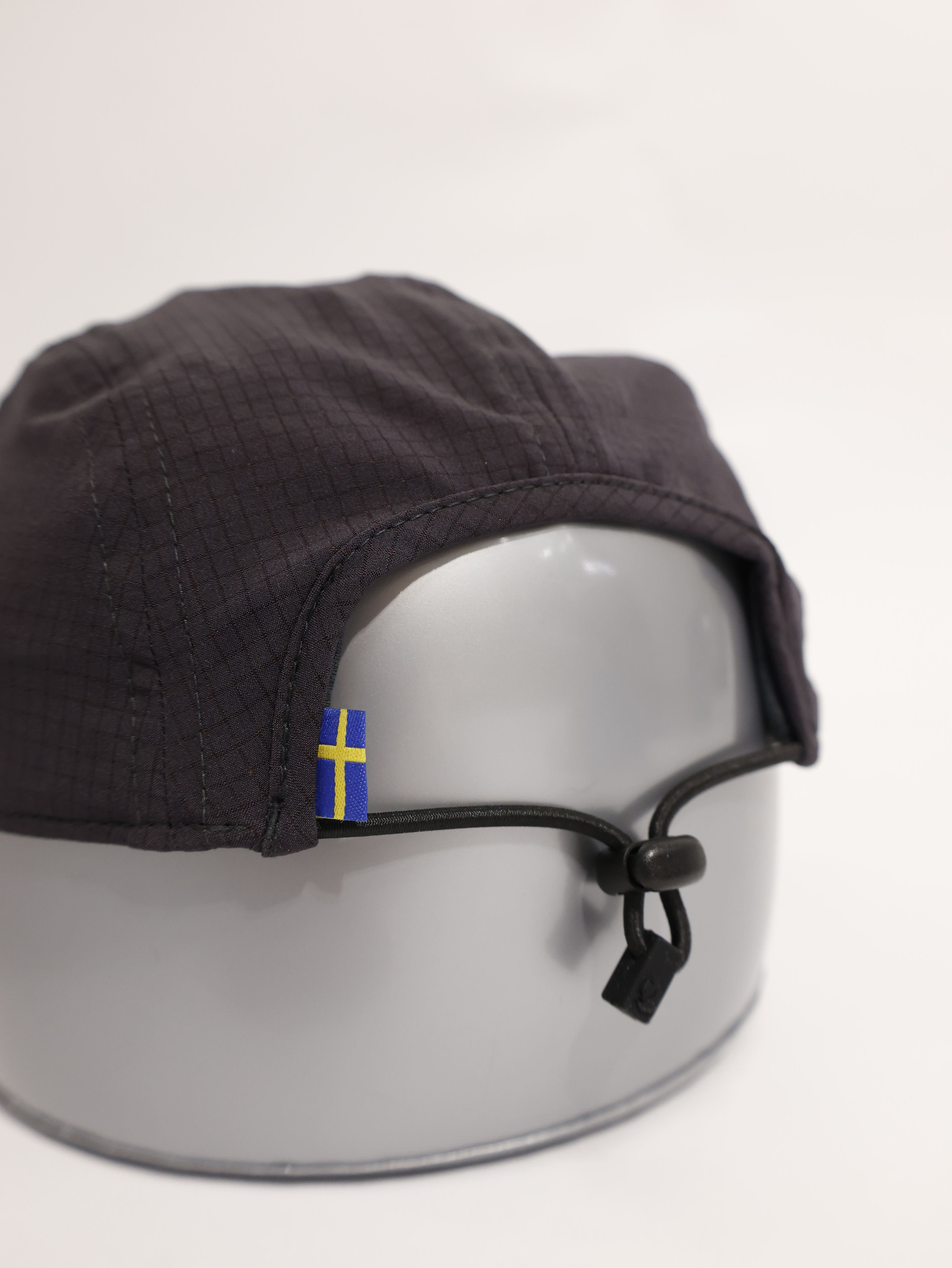 Fjallraven 小狐狸  Abisko Trekking Cap 健行帽 FR13100213