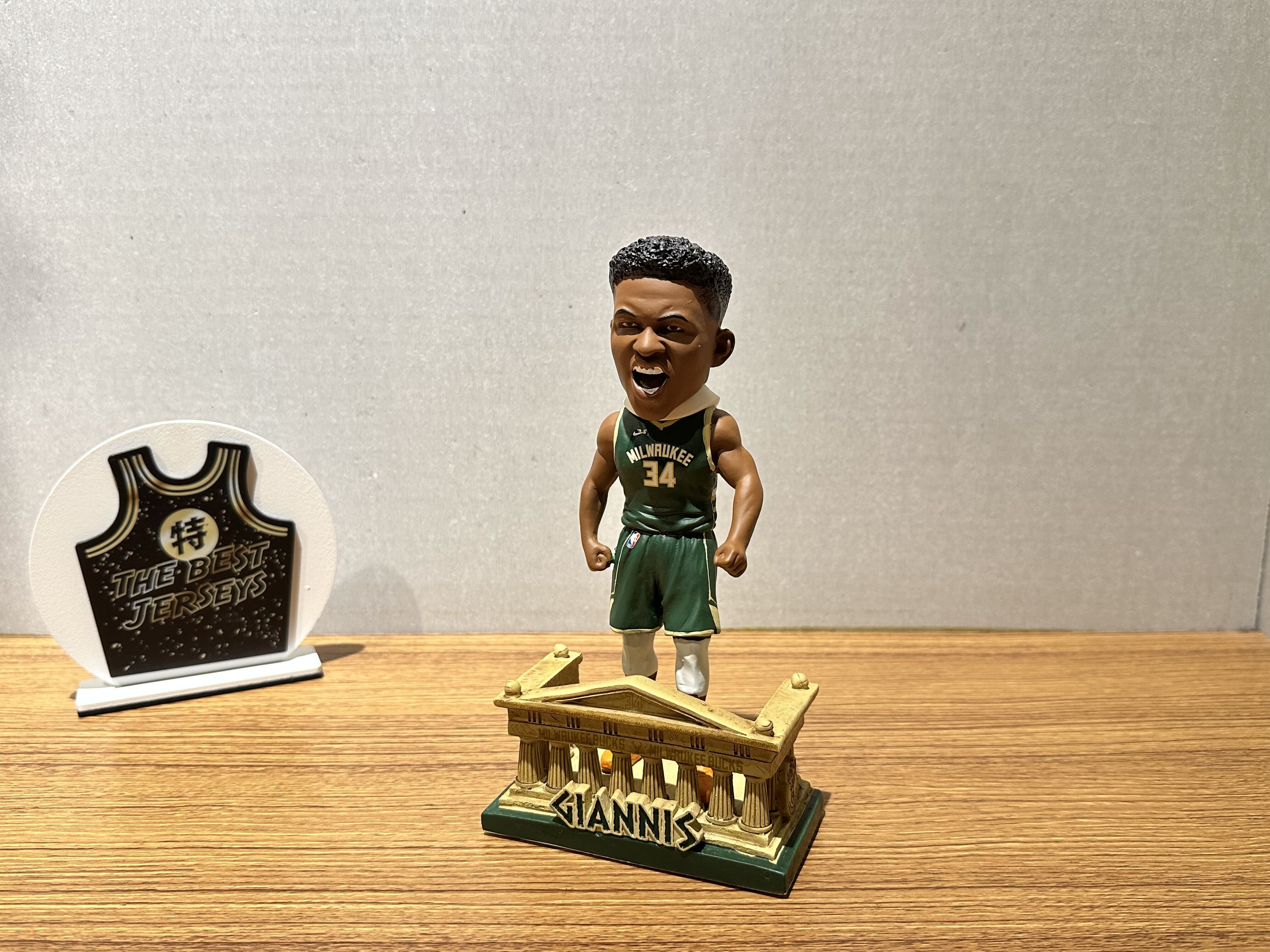 NBA公仔 Giannis Antetokounmpo Milwaukee Bucks 密爾瓦基公鹿 怒吼 希臘神殿 公仔 Foco Bobblehead 搖頭娃娃 全新含盒裝