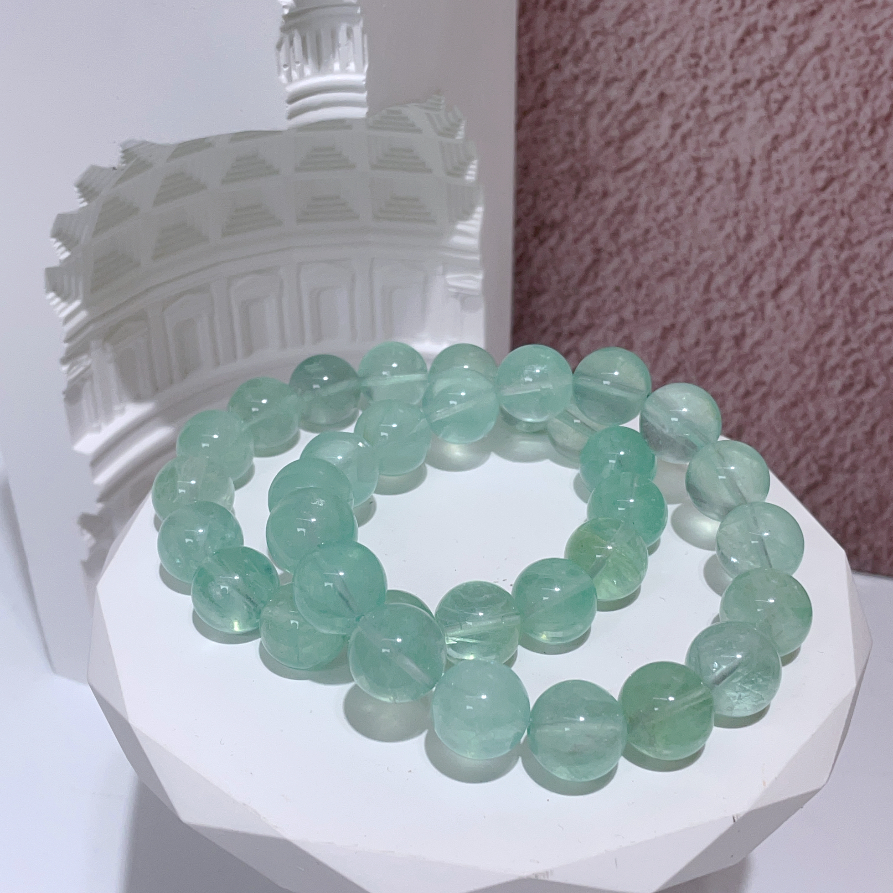 冰透薄荷綠瑩石手串 13mm