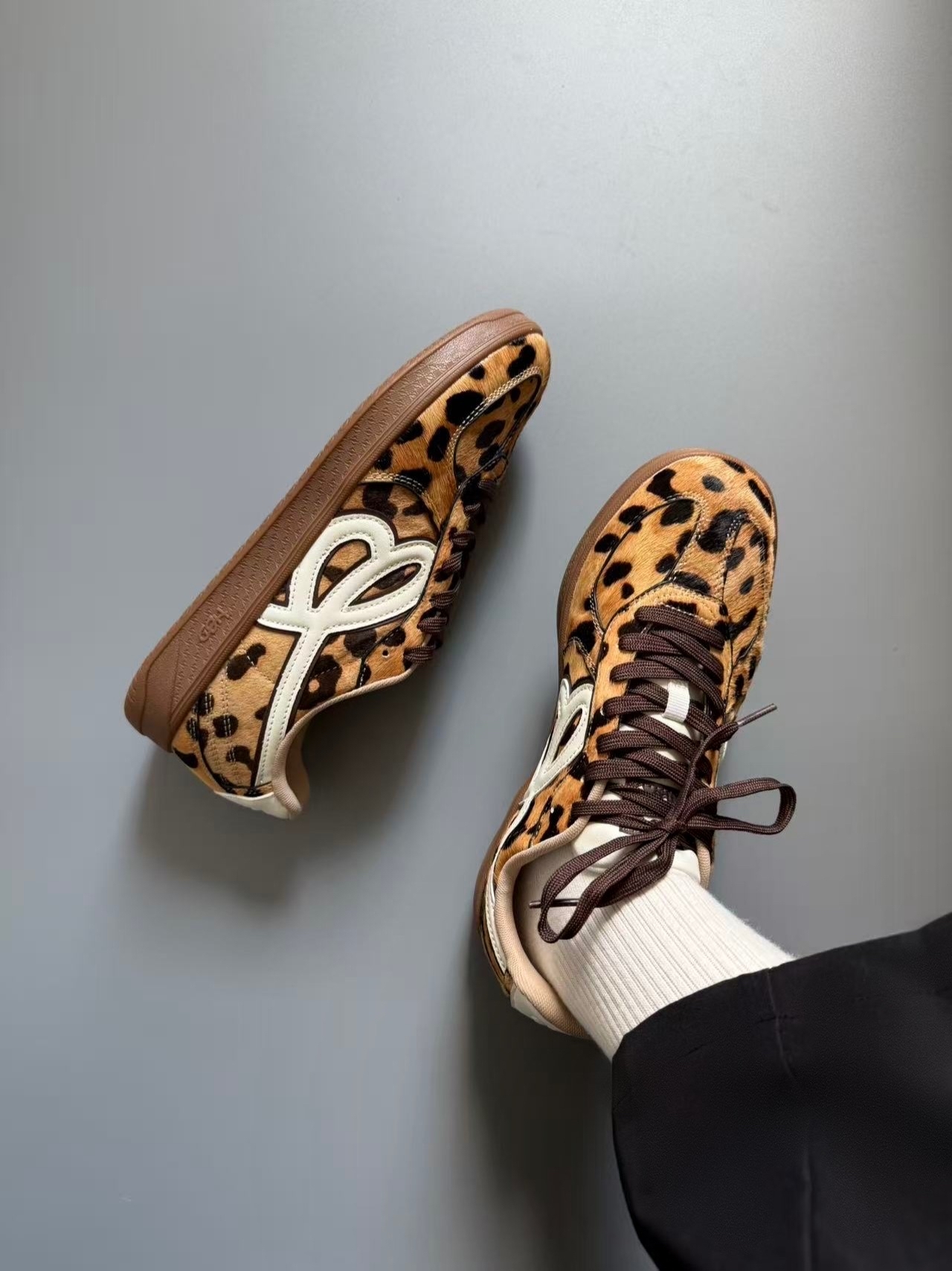 代購-HBD x  WE FLOWER 限定 聯名小花鞋 厚底增高德訓鞋 豹紋款 男女同款