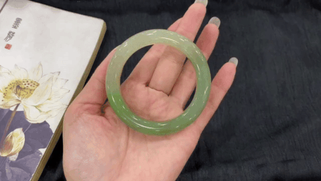 910746 54mm和田玉翠青手鐲 (52-54)