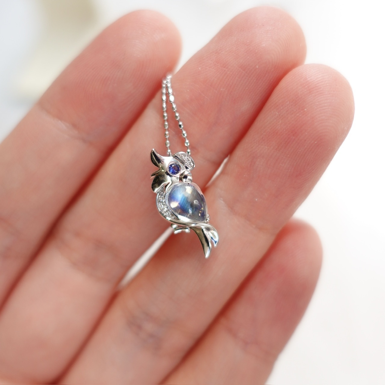 18K金月光石鑽石吊墜 - 鸚鵡造型