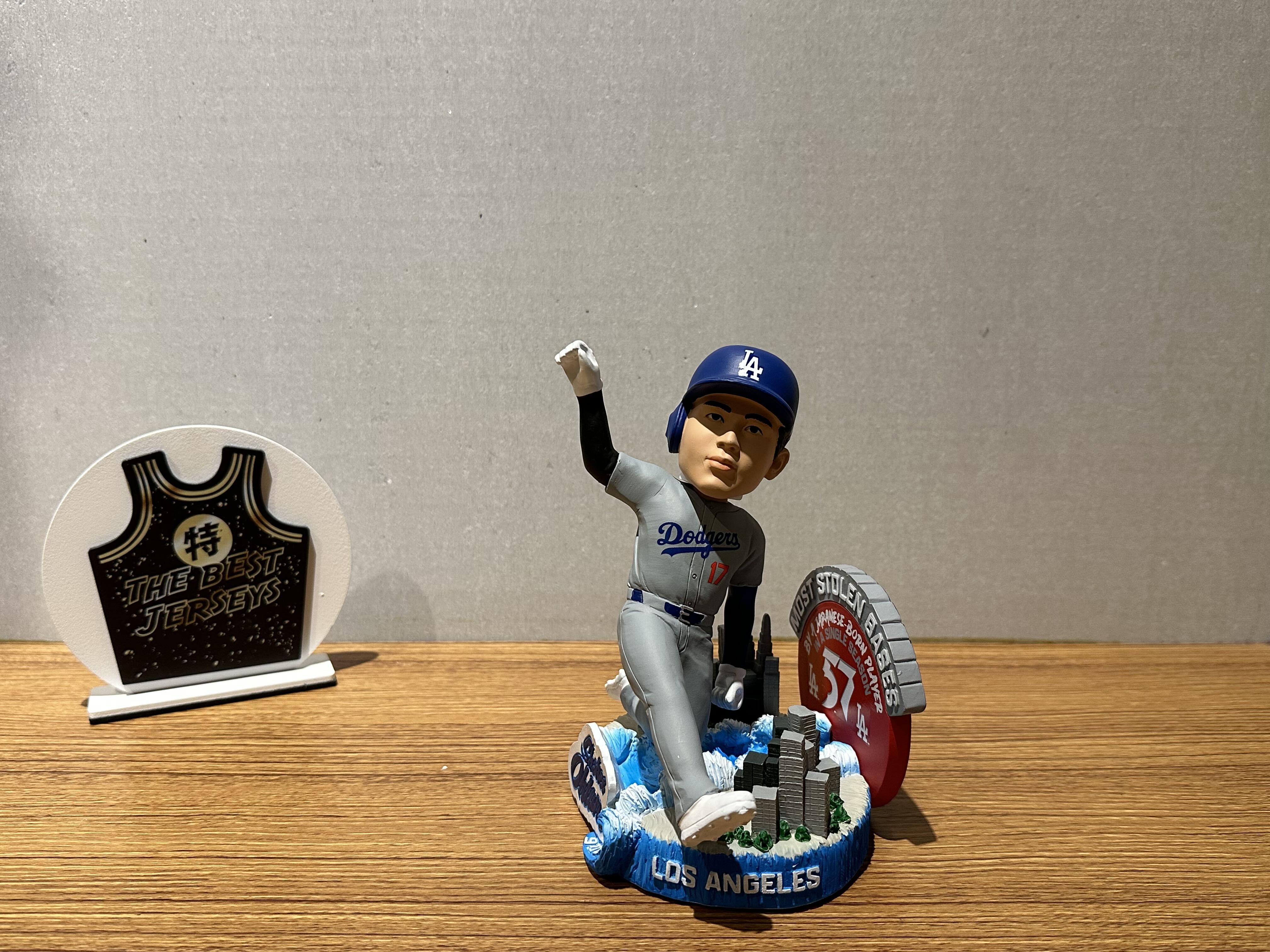MLB公仔 Shohei Ohtani Los Angeles Dodgers Most Stolen Bases in a Single MLB Season by a Japanese Born Player 洛杉磯道奇 日本球員單一球季最多盜壘 公仔 Foco Bobblehead 搖頭娃娃 全新含盒裝 全球限量124組