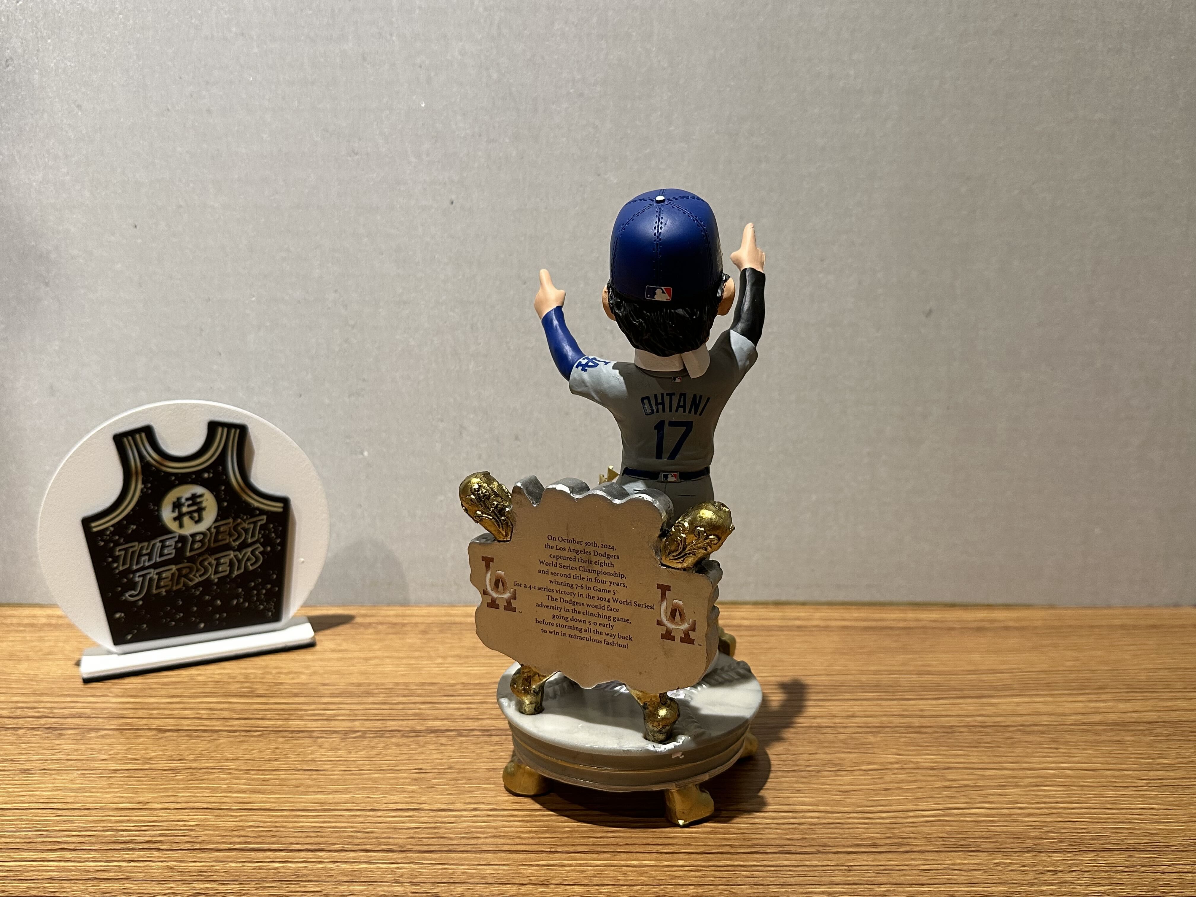MLB公仔 Shohei Ohtani Los Angeles Dodgers 2024 World Series Champions Alternate Jersey Celebration  洛杉磯道奇 世界大賽冠軍 客場灰 公仔 Foco Bobblehead 搖頭娃娃 全新含盒裝 全球限量2024組