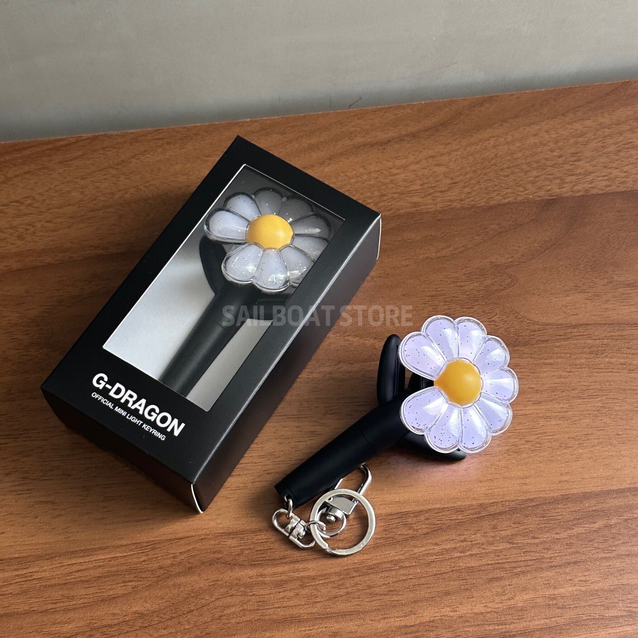 現貨供應 🇯🇵權志龍 G-Dragon GD 迷你手燈鑰匙圈