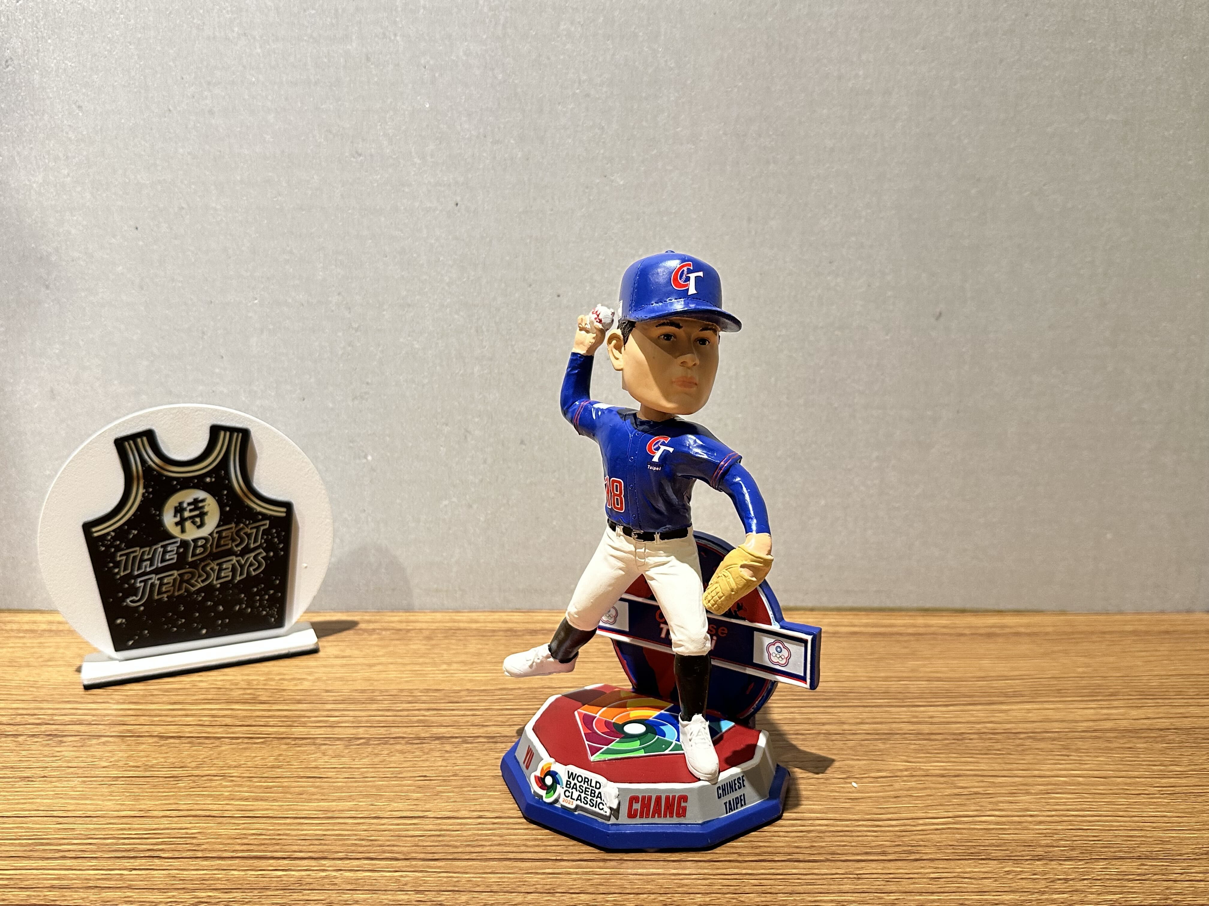 WBC公仔 Yu Chang Team Taiwan 張育成 中華隊藍 世界棒球經典賽 傳球 公仔 Foco Bobblehead 搖頭娃娃 全新含盒裝