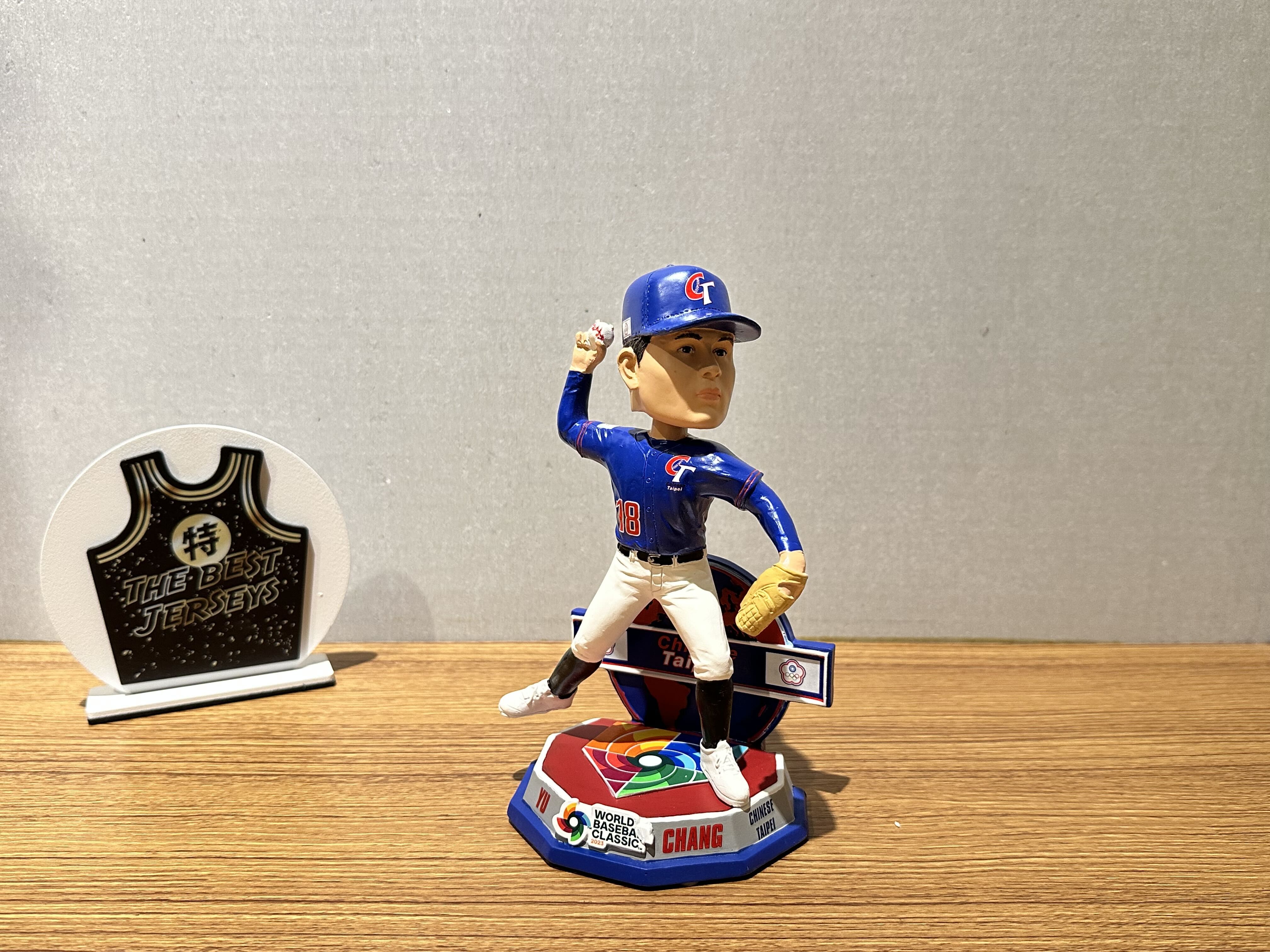 WBC公仔 Yu Chang Team Taiwan 張育成 中華隊藍 世界棒球經典賽 傳球 公仔 Foco Bobblehead 搖頭娃娃 全新含盒裝