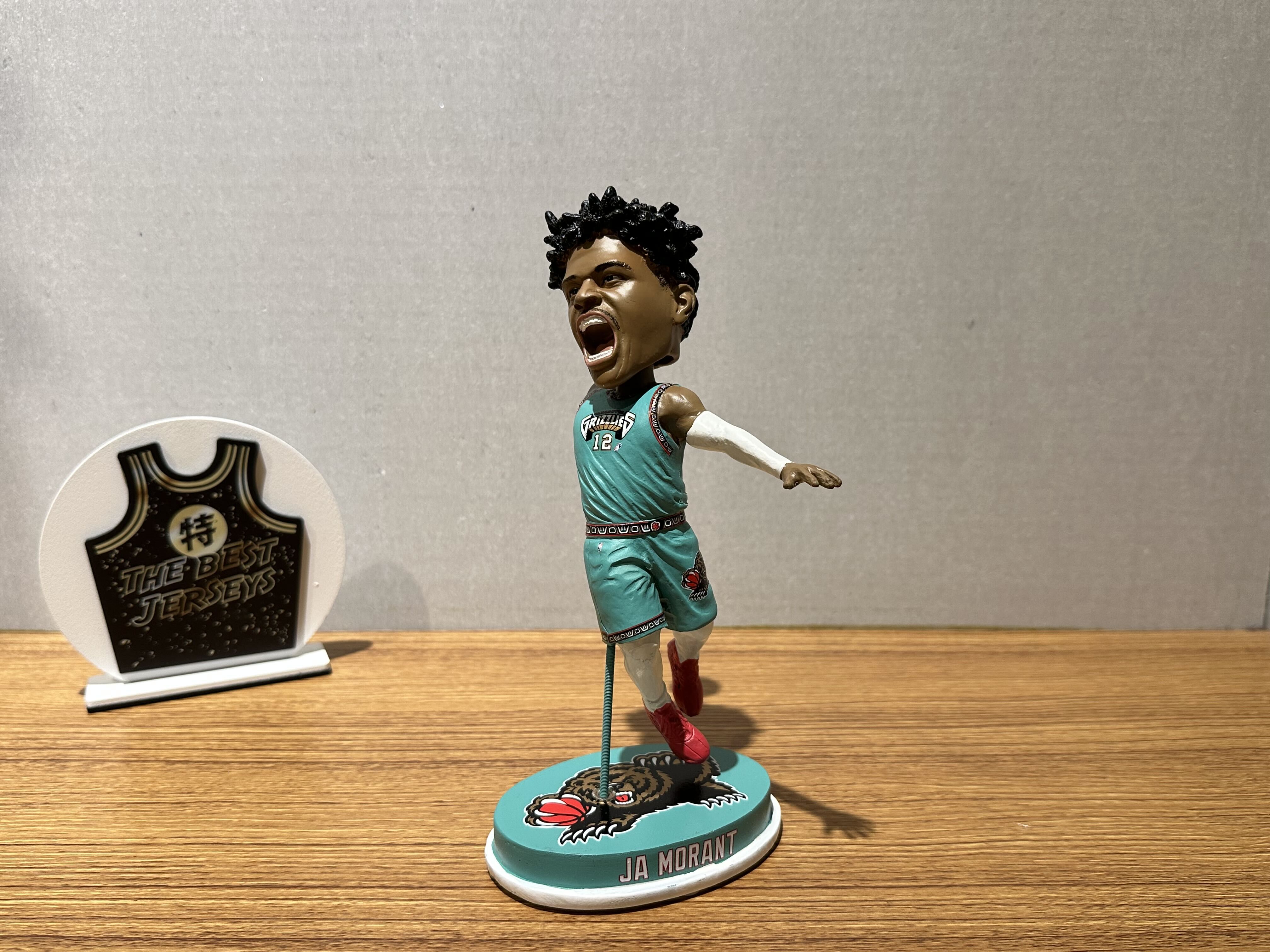 NBA公仔 Ja Morant Memphis Grizzlies 曼菲斯灰熊 復古綠 飛身扣籃 公仔 Foco Bobblehead 搖頭娃娃 全新含盒裝 貼紙瑕疵