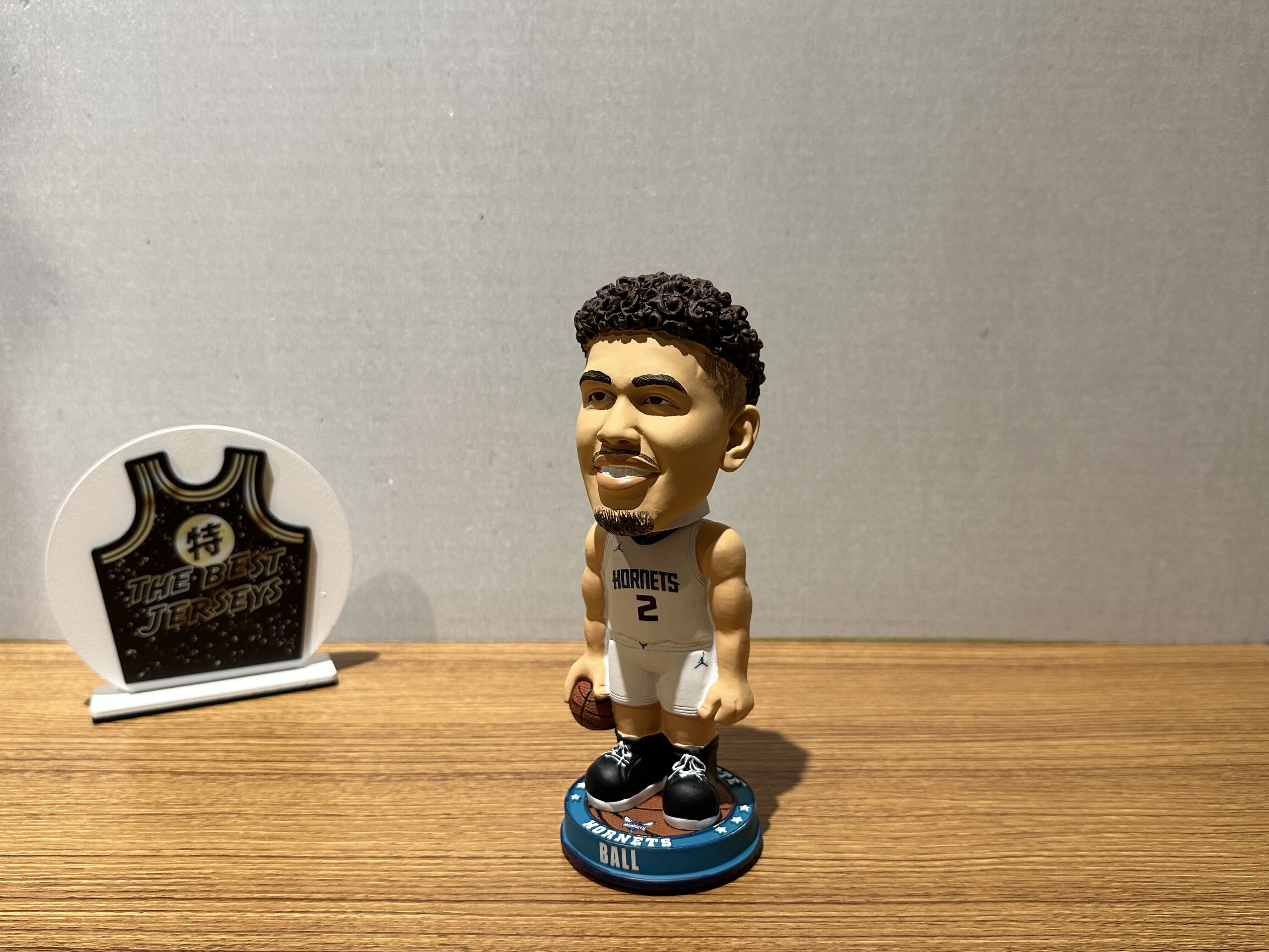 NBA公仔 Lamelo Ball Charlotte Hornets 夏洛特黃蜂 球哥 肌肉男 公仔 Foco Bobblehead 搖頭娃娃 全新含盒裝